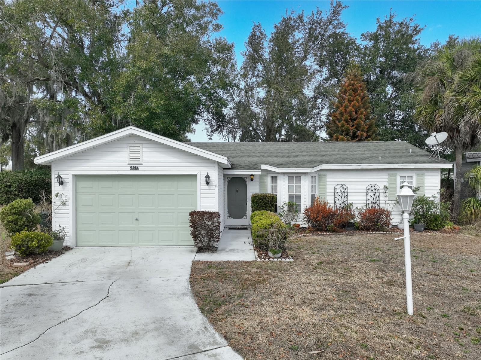 Photo of 25227 WILD HERON LEESBURG FL 34748