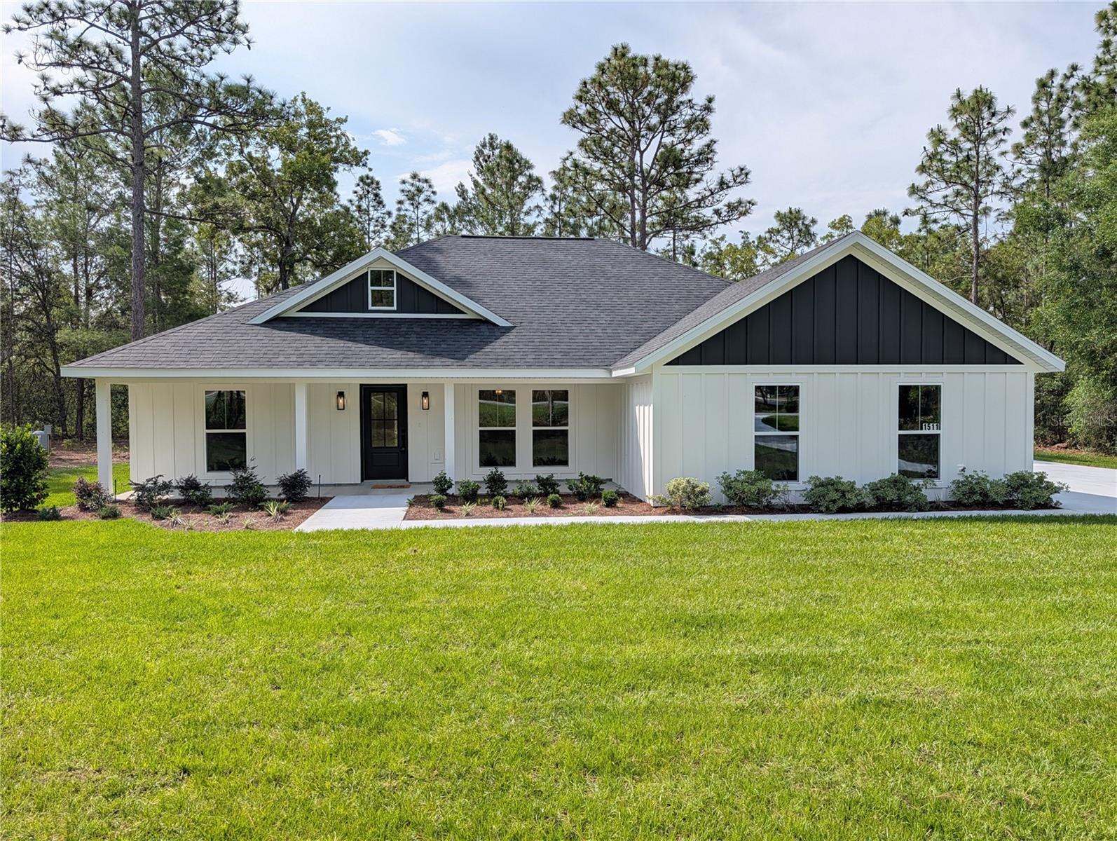 Photo of 1511 COUNTY ROAD 243A WILDWOOD FL 34785