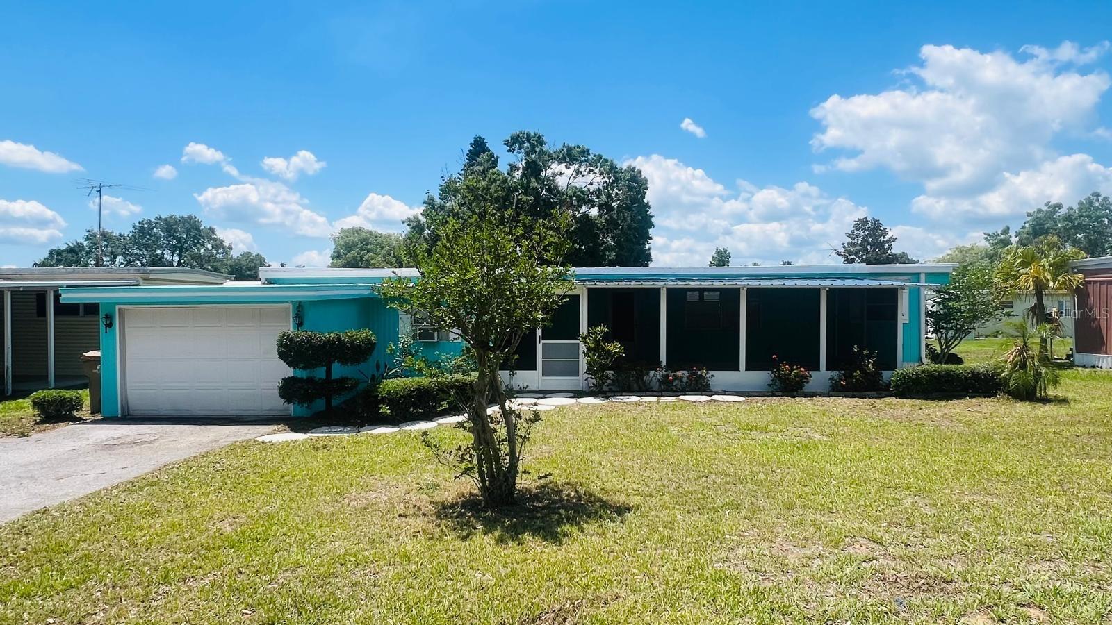 Photo of 14750 OLD US HIGHWAY 441 TAVARES FL 32778