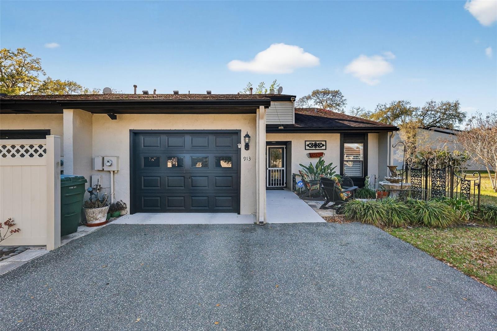 Photo of 913 BELLE OAK DRIVE LEESBURG FL 34748