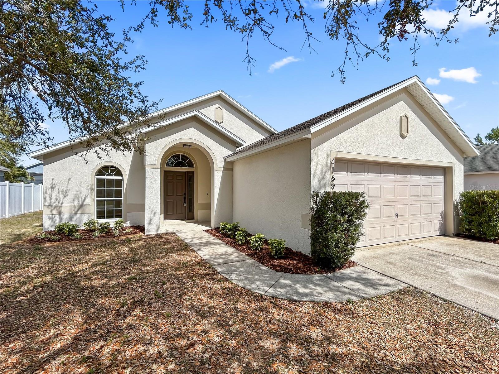 Photo of 4169 WALTHAM FOREST DRIVE TAVARES FL 32778
