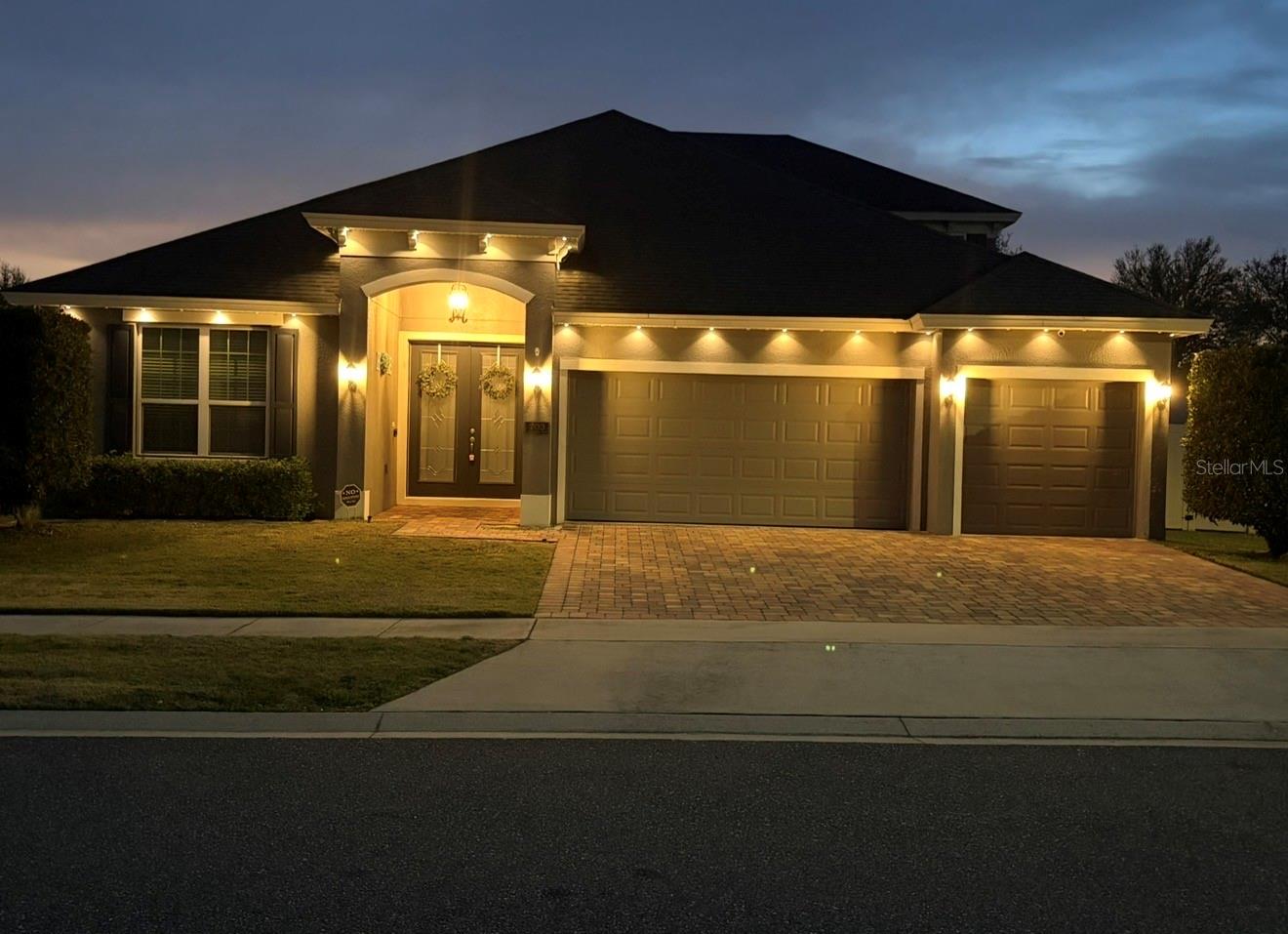 Photo of 703 CALABRIA WAY HOWEY IN THE HILLS FL 34737