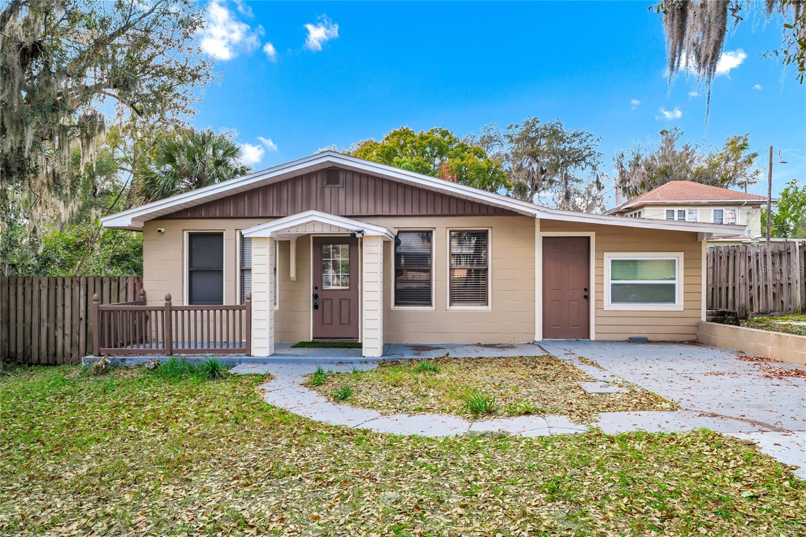 Photo of 1244 LAKE AVENUE CLERMONT FL 34711
