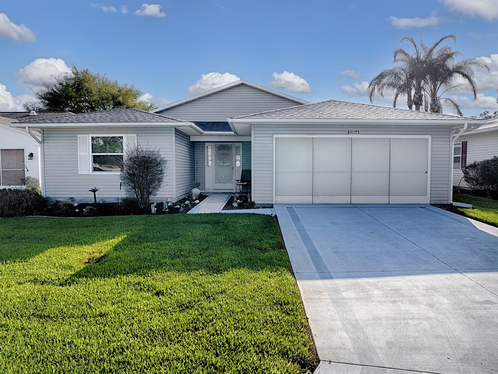 Photo of 32914 CROOKED OAKS LANE LEESBURG FL 34748