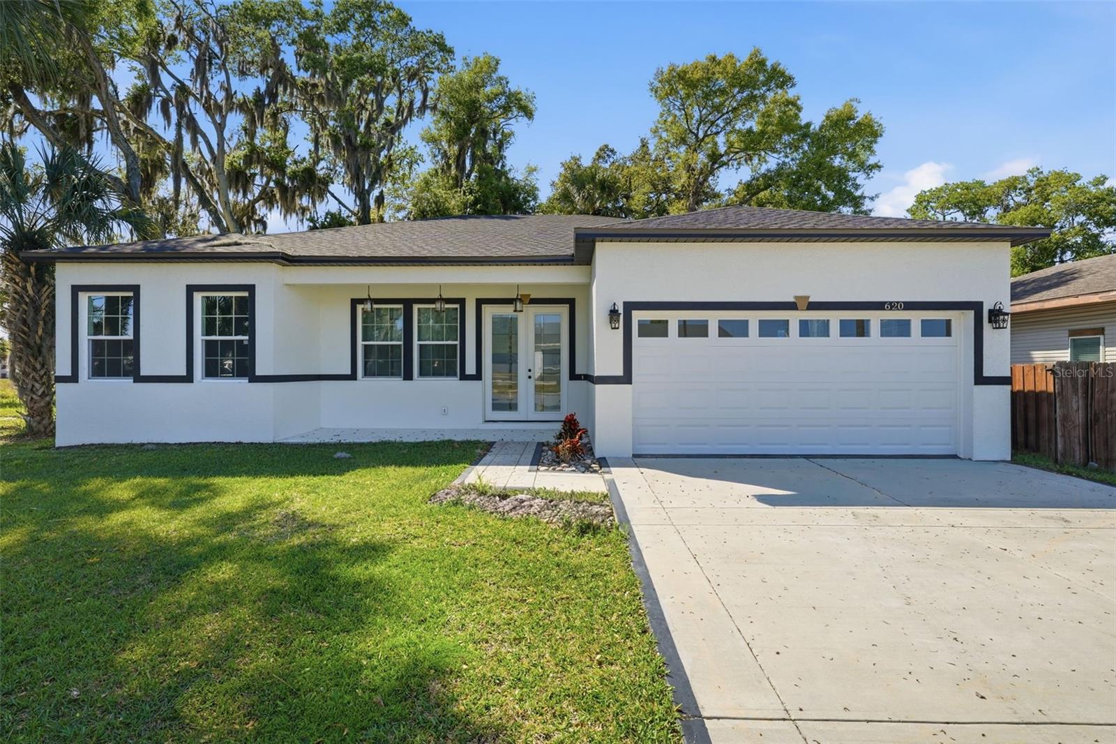 Photo of 620 TITCOMB STREET EUSTIS FL 32726