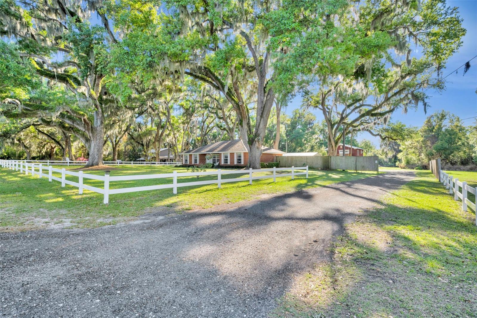 Photo of 26721 BLOOMFIELD AVENUE YALAHA FL 34797