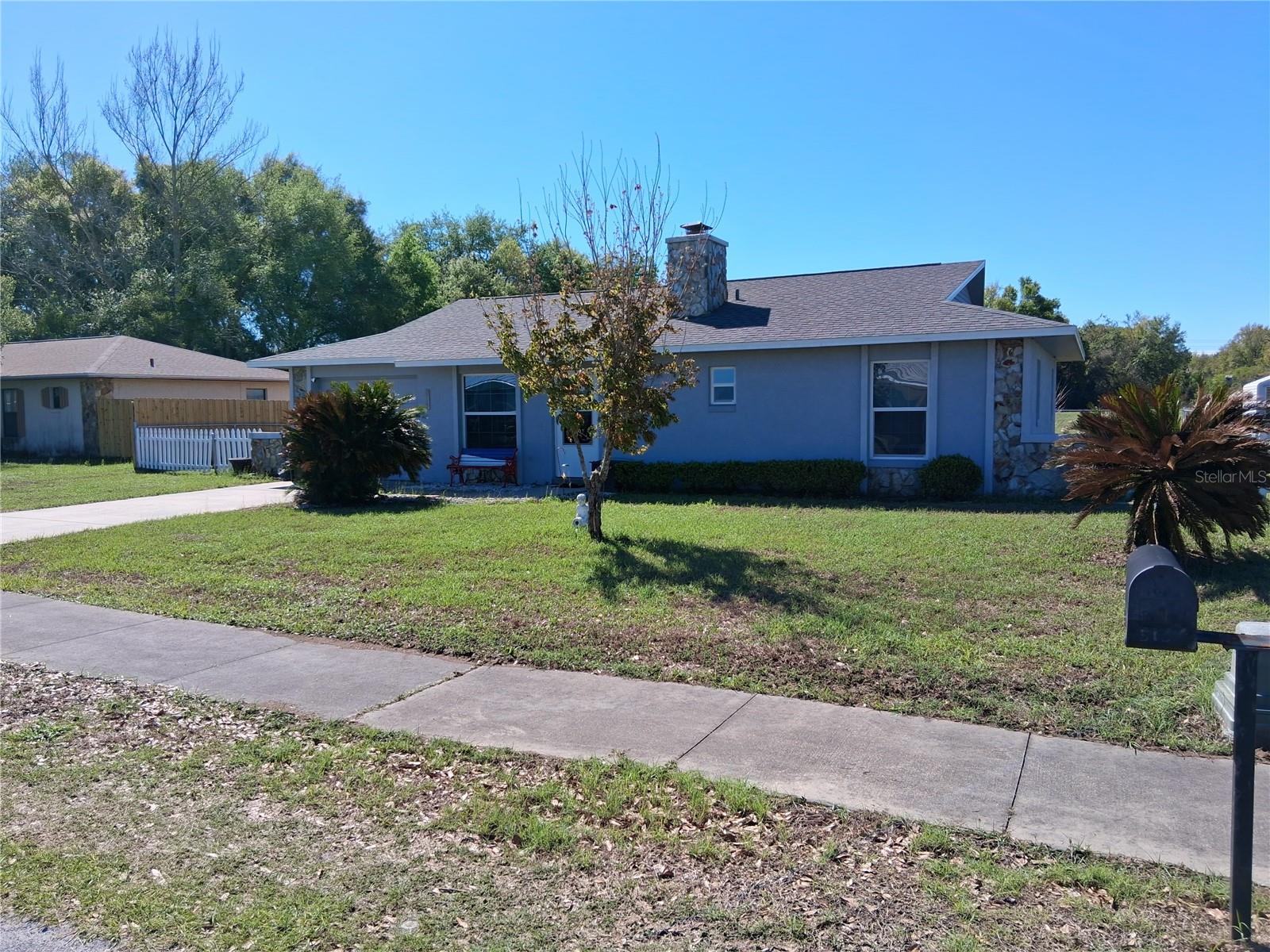Photo of 515 BOITNOTT LANE BUSHNELL FL 33513