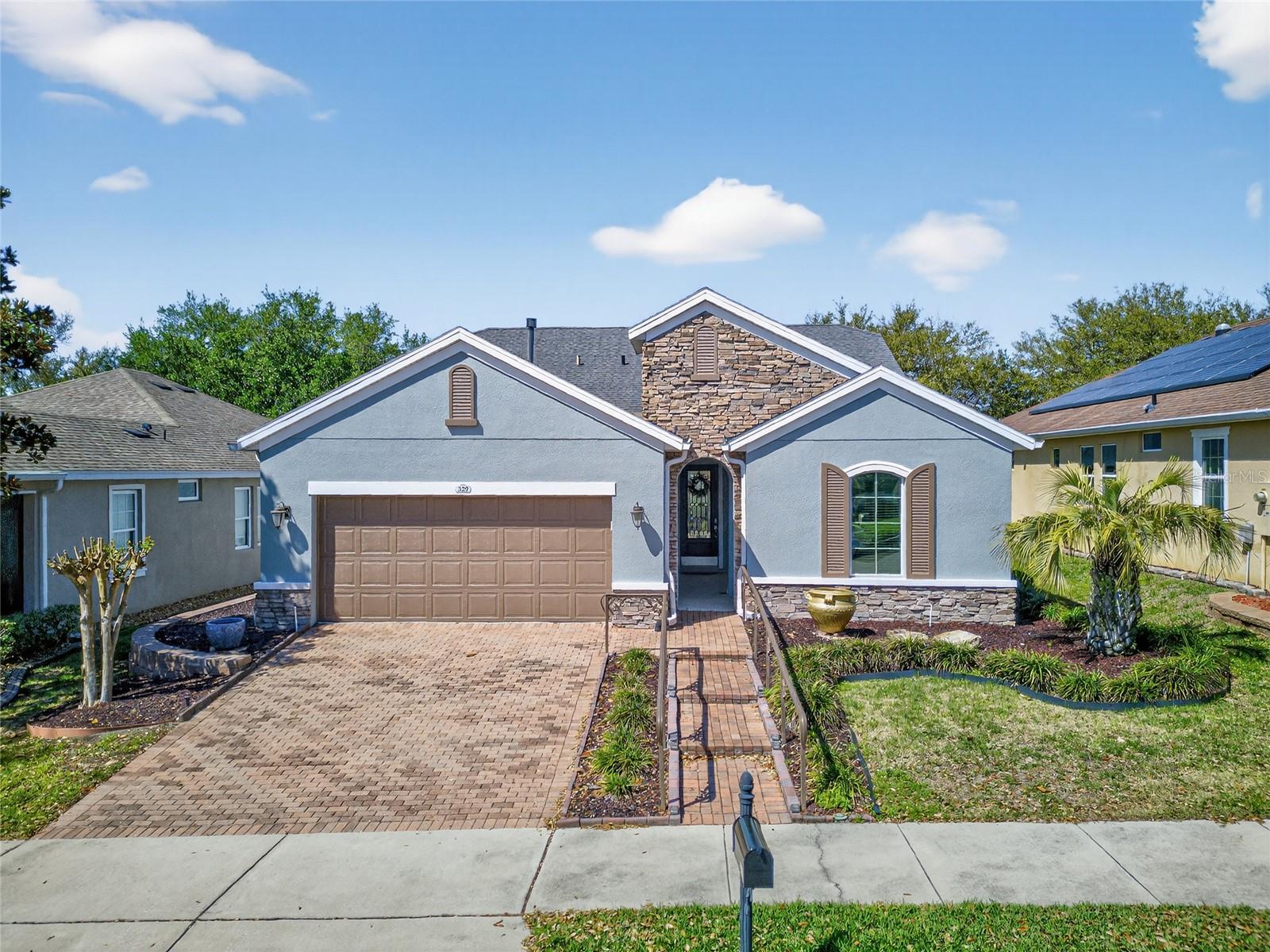 Photo of 329 SILVER MAPLE ROAD GROVELAND FL 34736