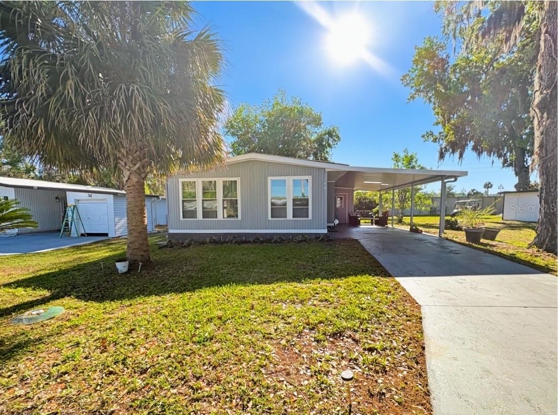 Photo of 108 N TIMBER TRAIL WILDWOOD FL 34785