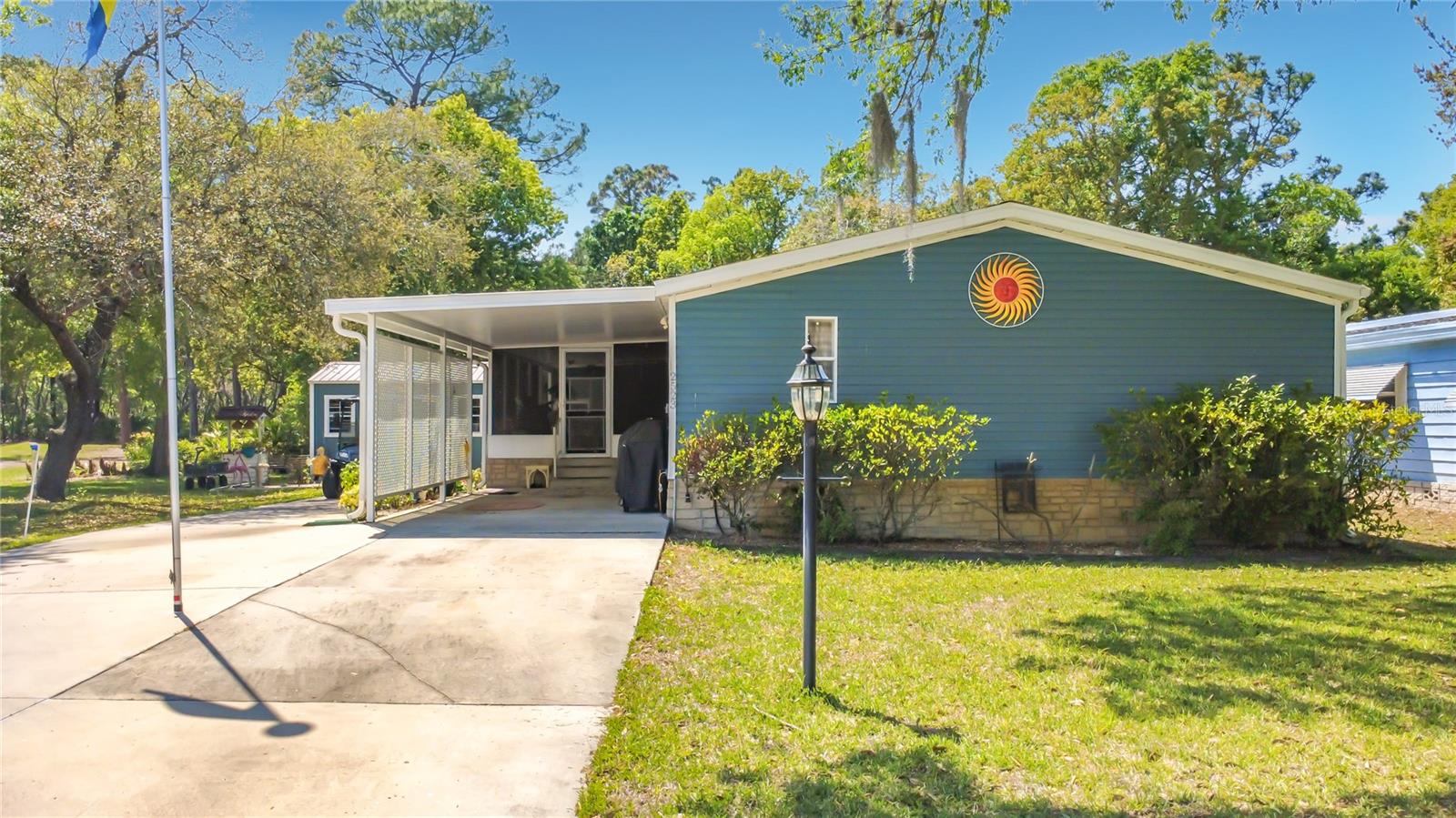 Photo of 2523 KAREN DRIVE MOUNT DORA FL 32757