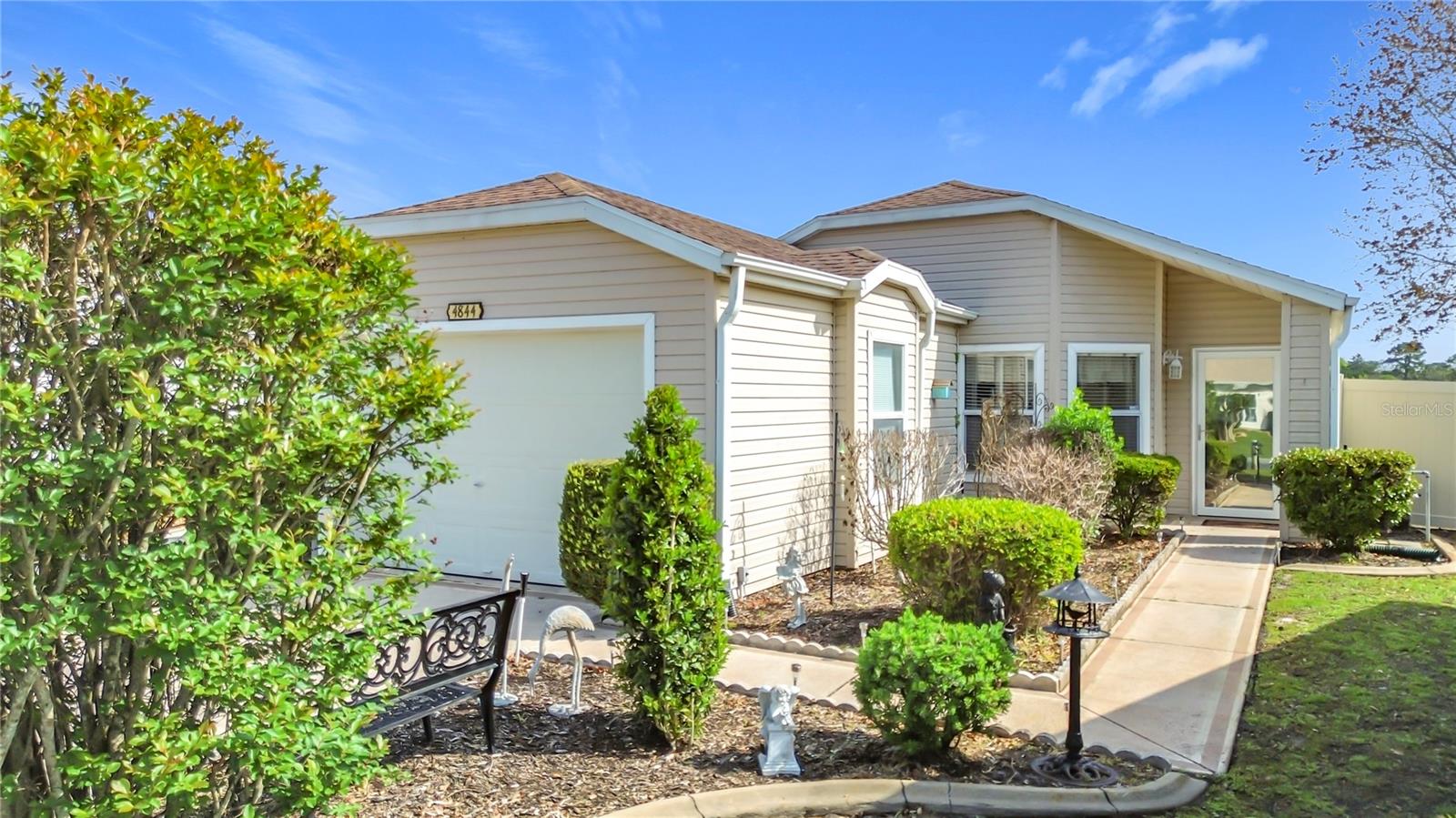 Photo of 4844 HERON RUN CIRCLE LEESBURG FL 34748