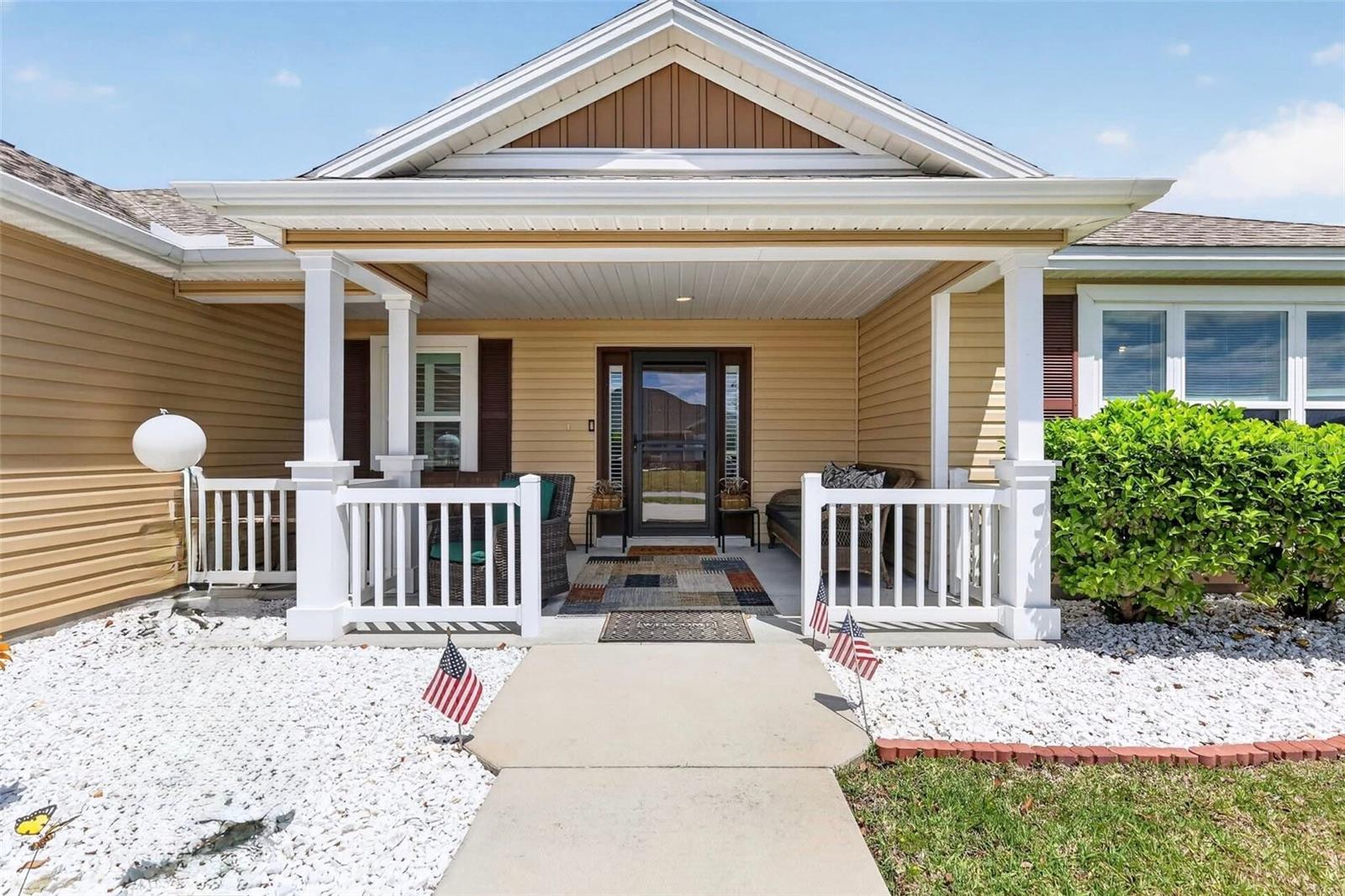 Photo of 11367 LAUFERSKY LANE OXFORD FL 34484
