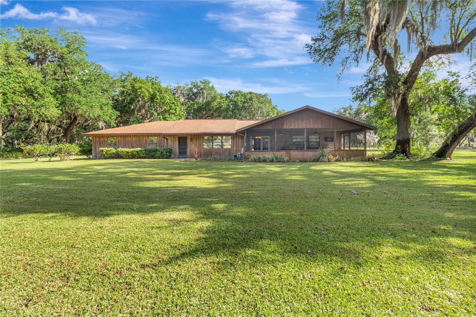 Photo of 1520 LEGACY WOODS COURT GROVELAND FL 34736