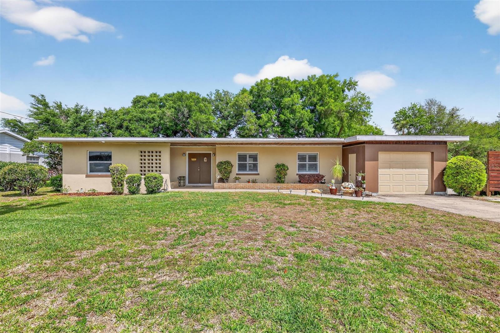 Photo of 17923 FLORIDA STREET UMATILLA FL 32784