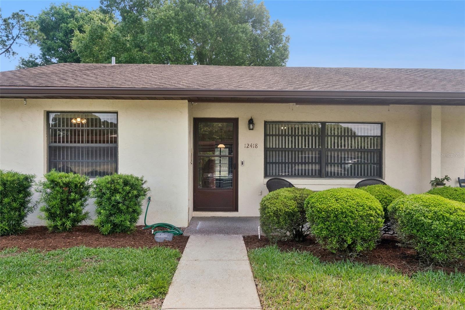 Photo of 12418 ORANGEWOOD CIRCLE TAVARES FL 32778