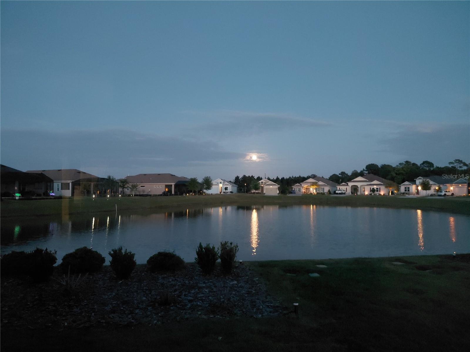 Photo of 8492 HARTFORD WAY MOUNT DORA FL 32757