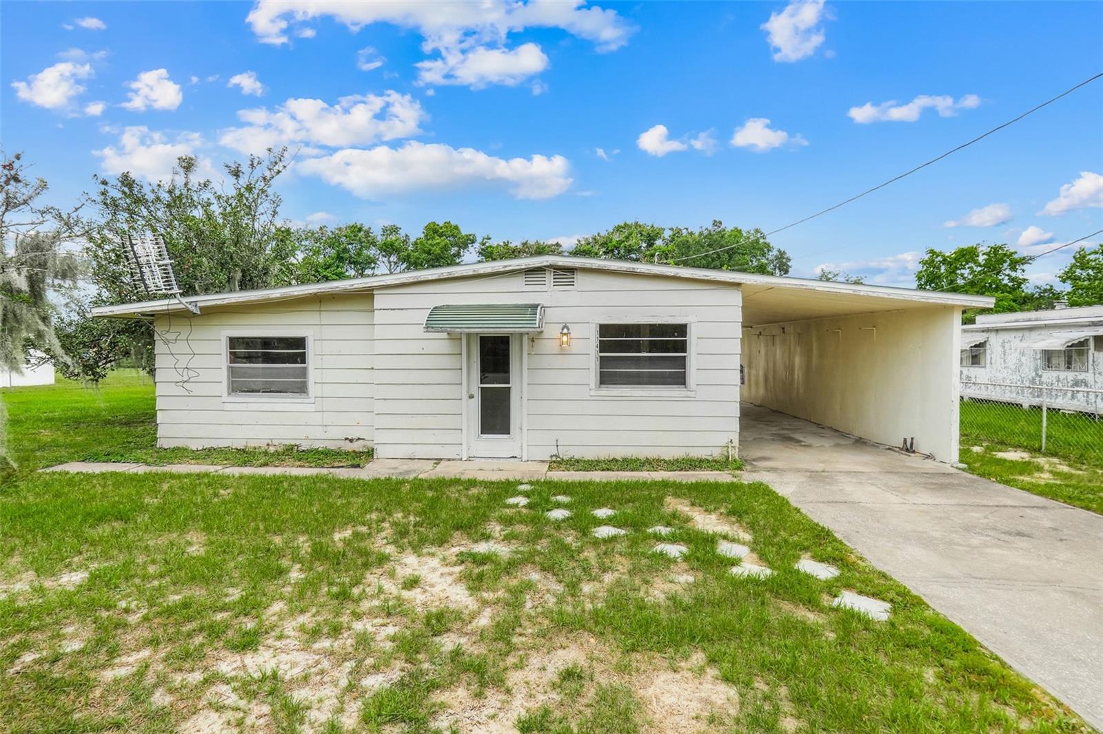 Photo of 11411 HUGGINS ST LEESBURG FL 34788
