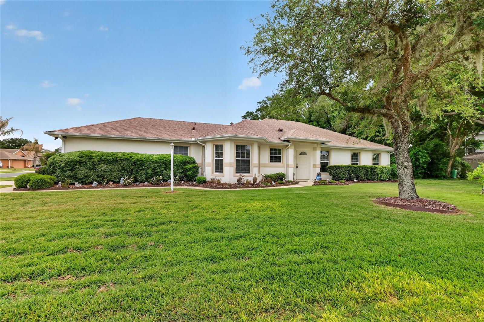 Photo of 27545 DISCOVER COURT LEESBURG FL 34748