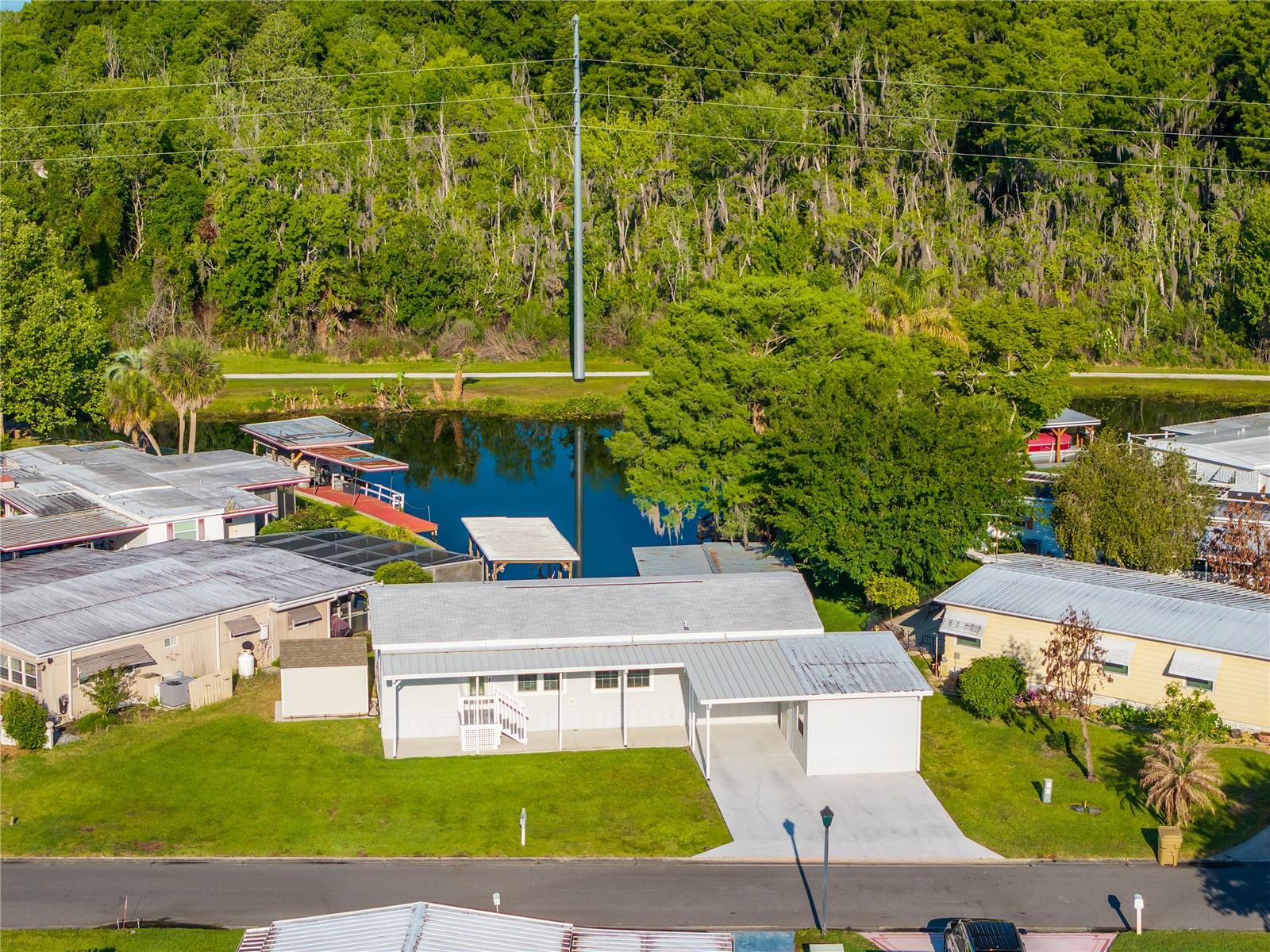 Photo of 31609 TERRACE DRIVE TAVARES FL 32778