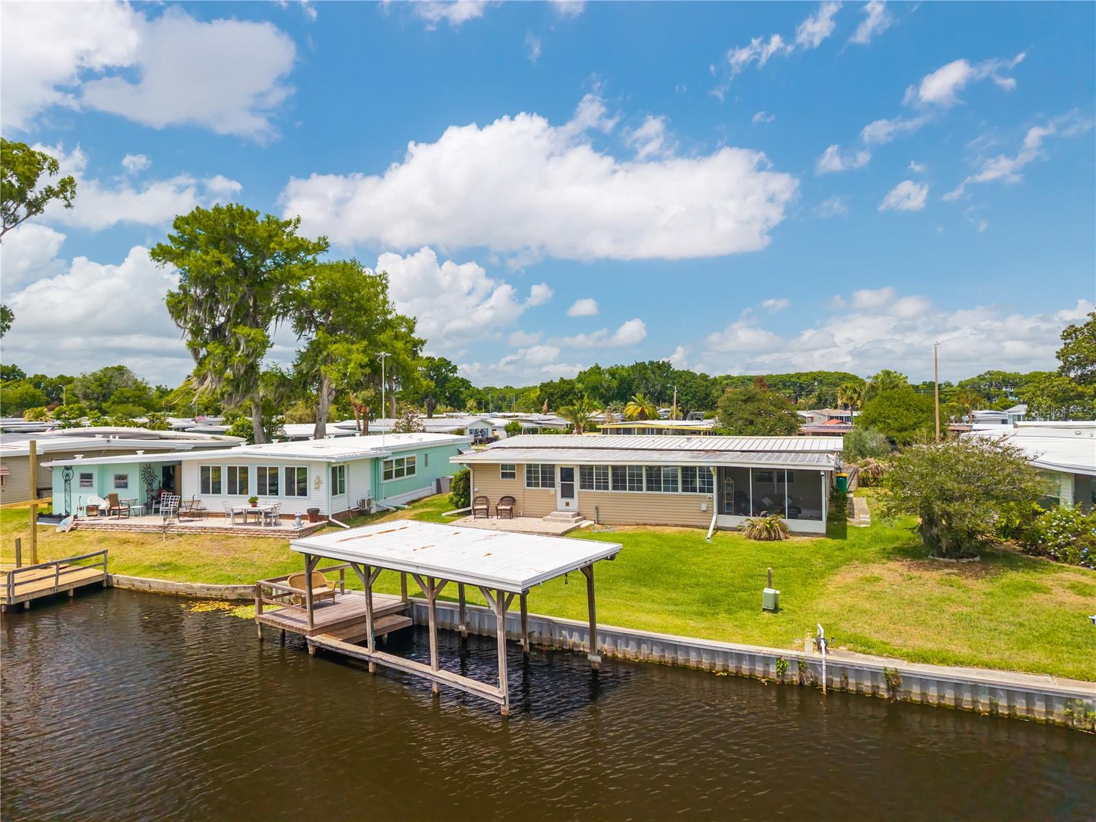 Photo of 957 TODD WAY TAVARES FL 32778