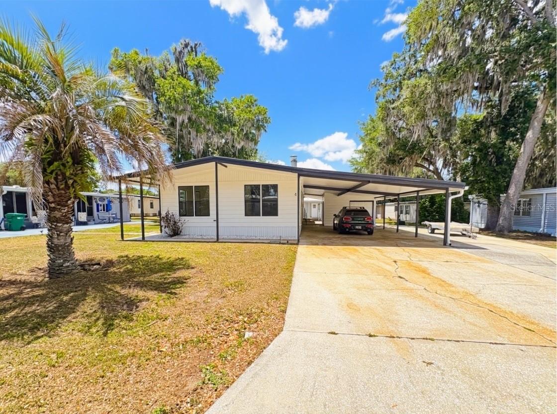 Photo of 4 E QUAIL RUN WILDWOOD FL 34785