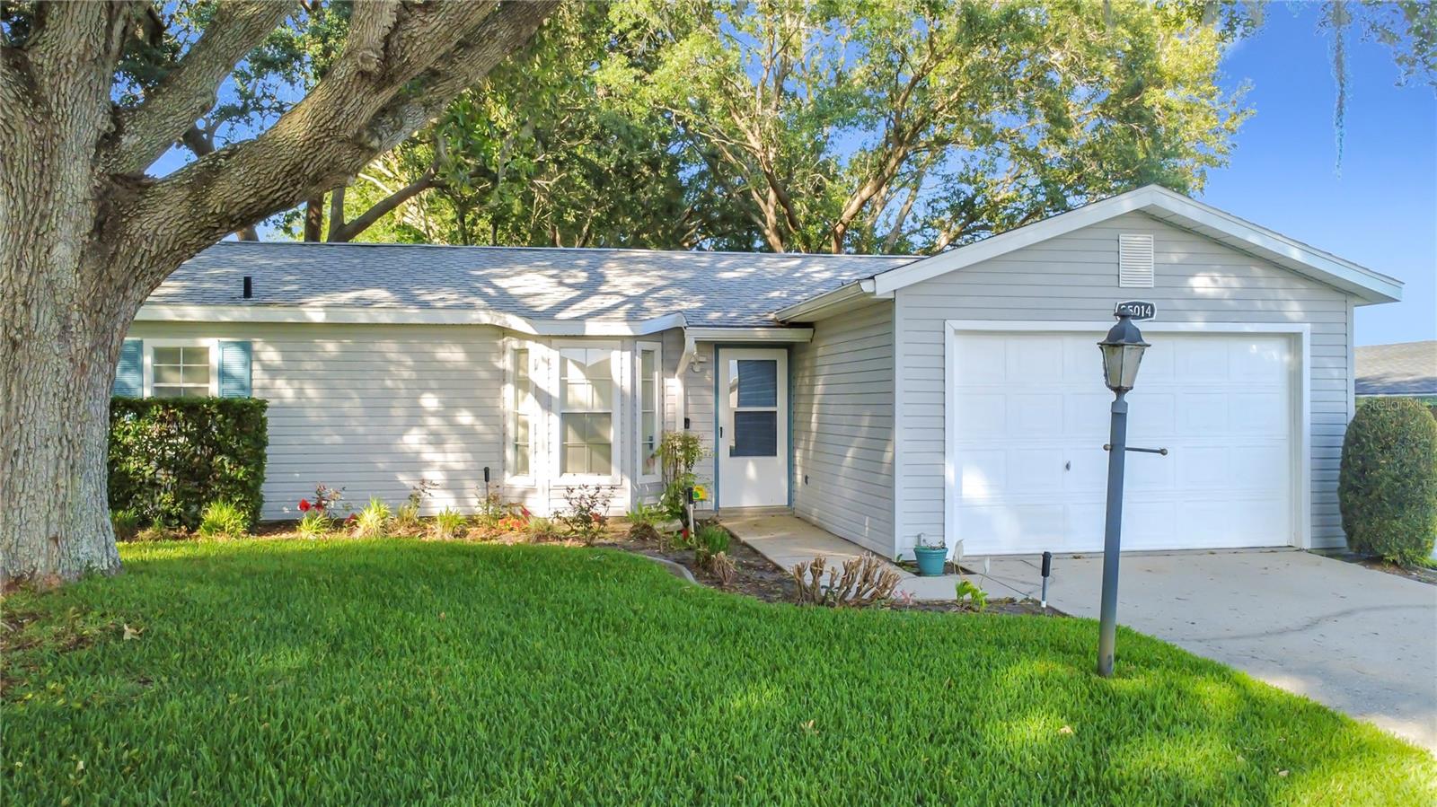 Photo of 25014 PINE HILL LEESBURG FL 34748