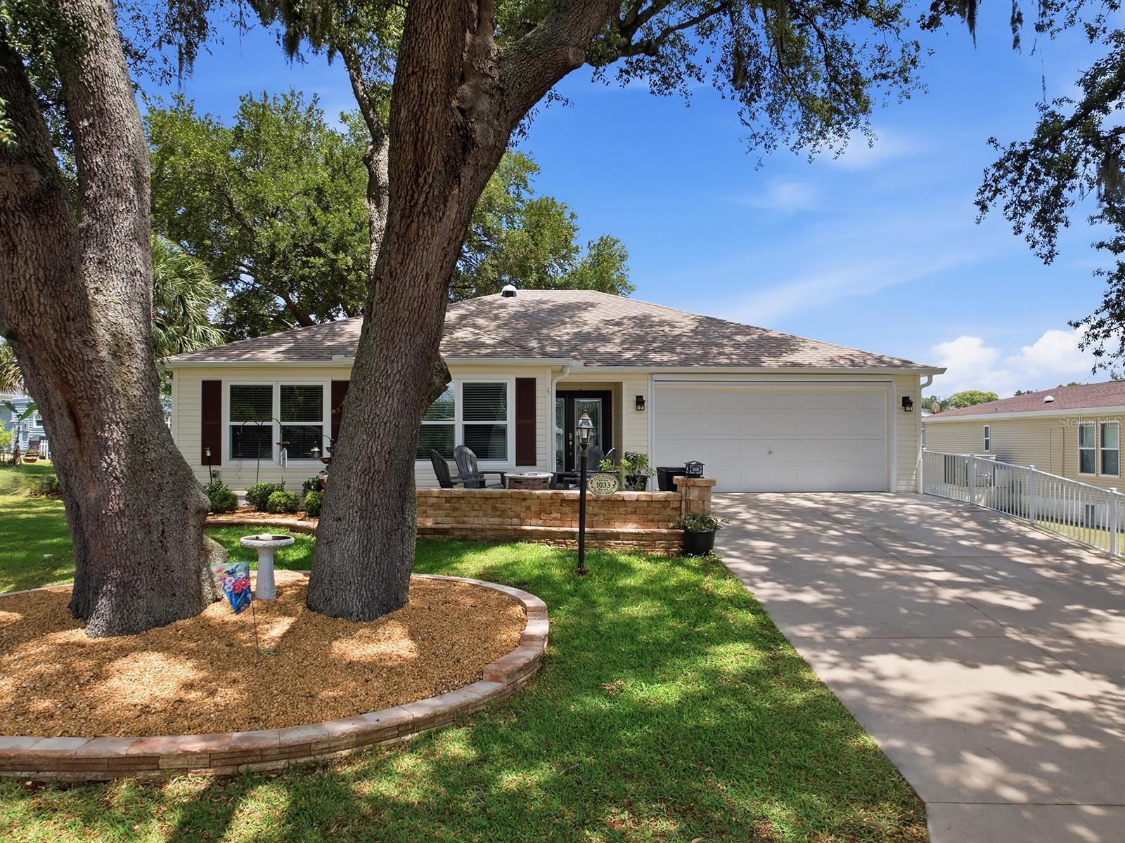 Photo of 1033 ALOHA WAY LADY LAKE FL 32159