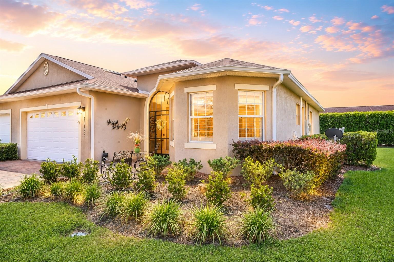 Photo of 10199 MAINSAIL DRIVE OXFORD FL 34484