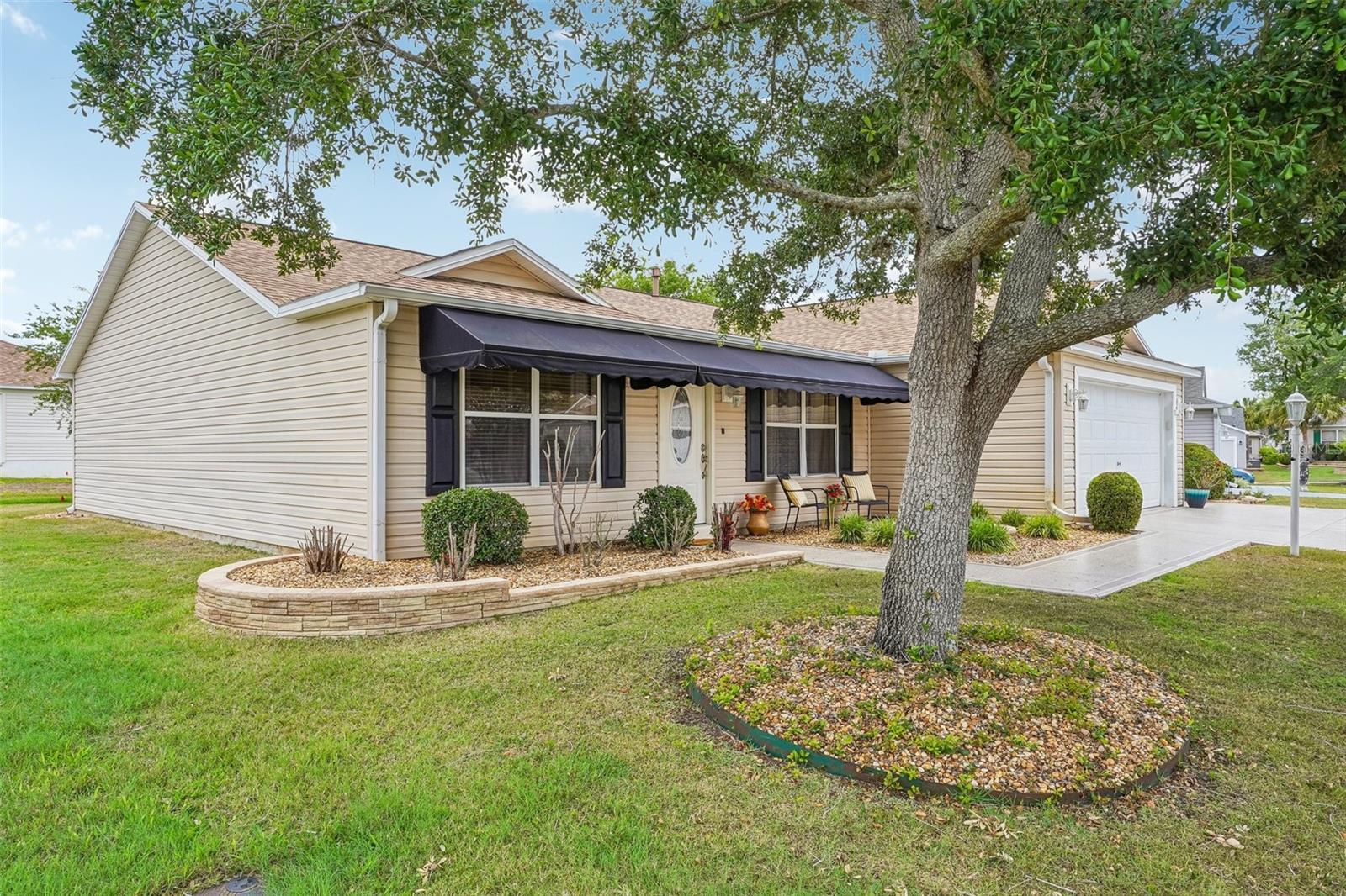 Photo of 447 FOSTER PLACE THE VILLAGES FL 32162