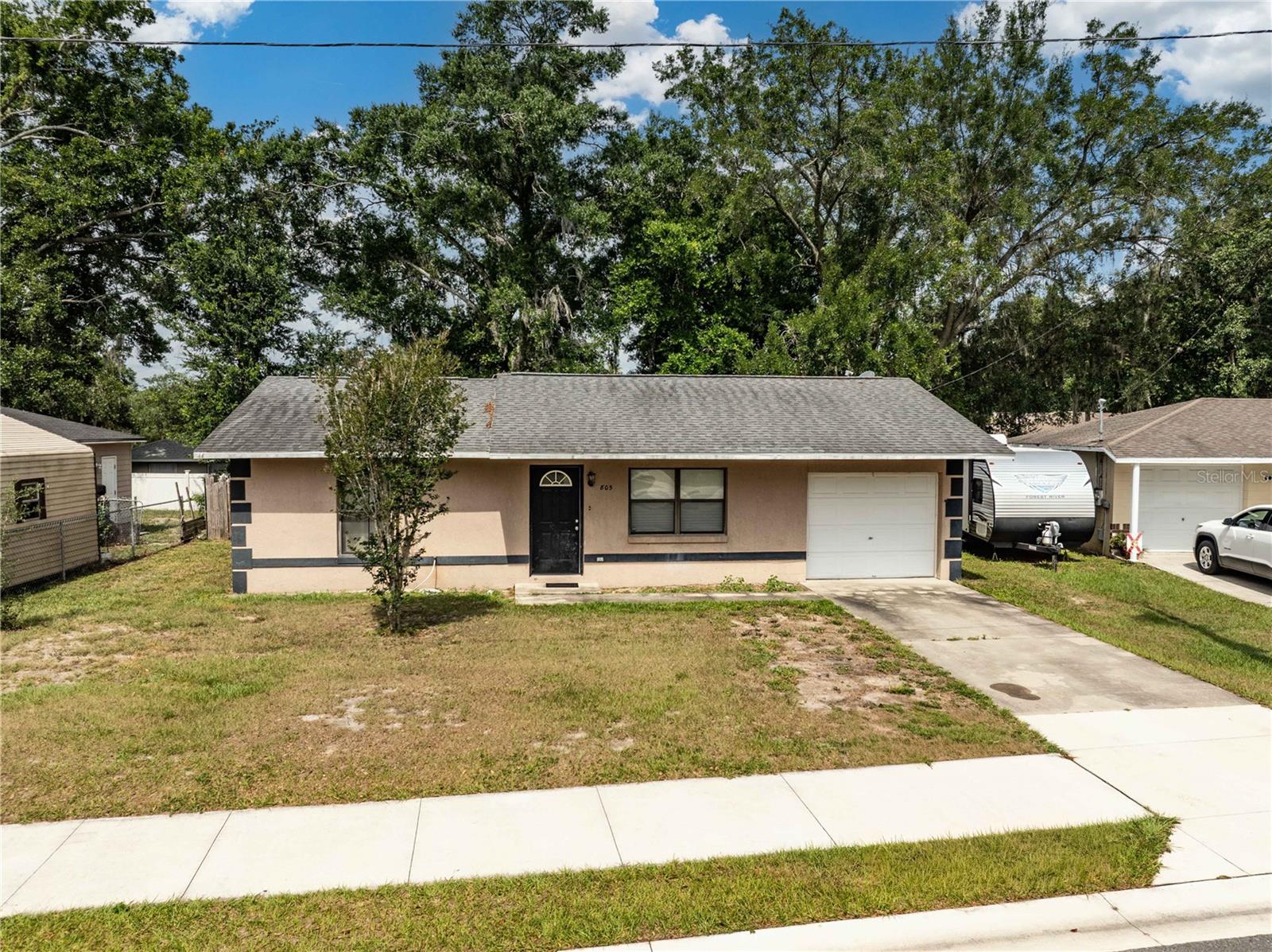 Photo of 805 PLEASANTDALE DRIVE WILDWOOD FL 34785