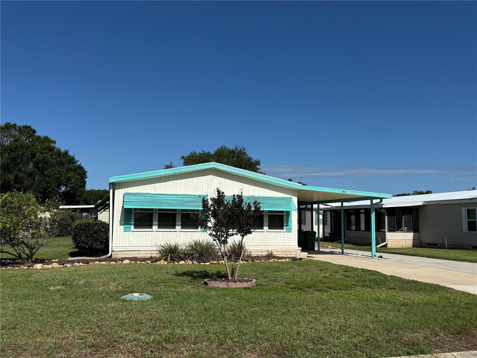Photo of 103 CYPRESS ROAD WILDWOOD FL 34785