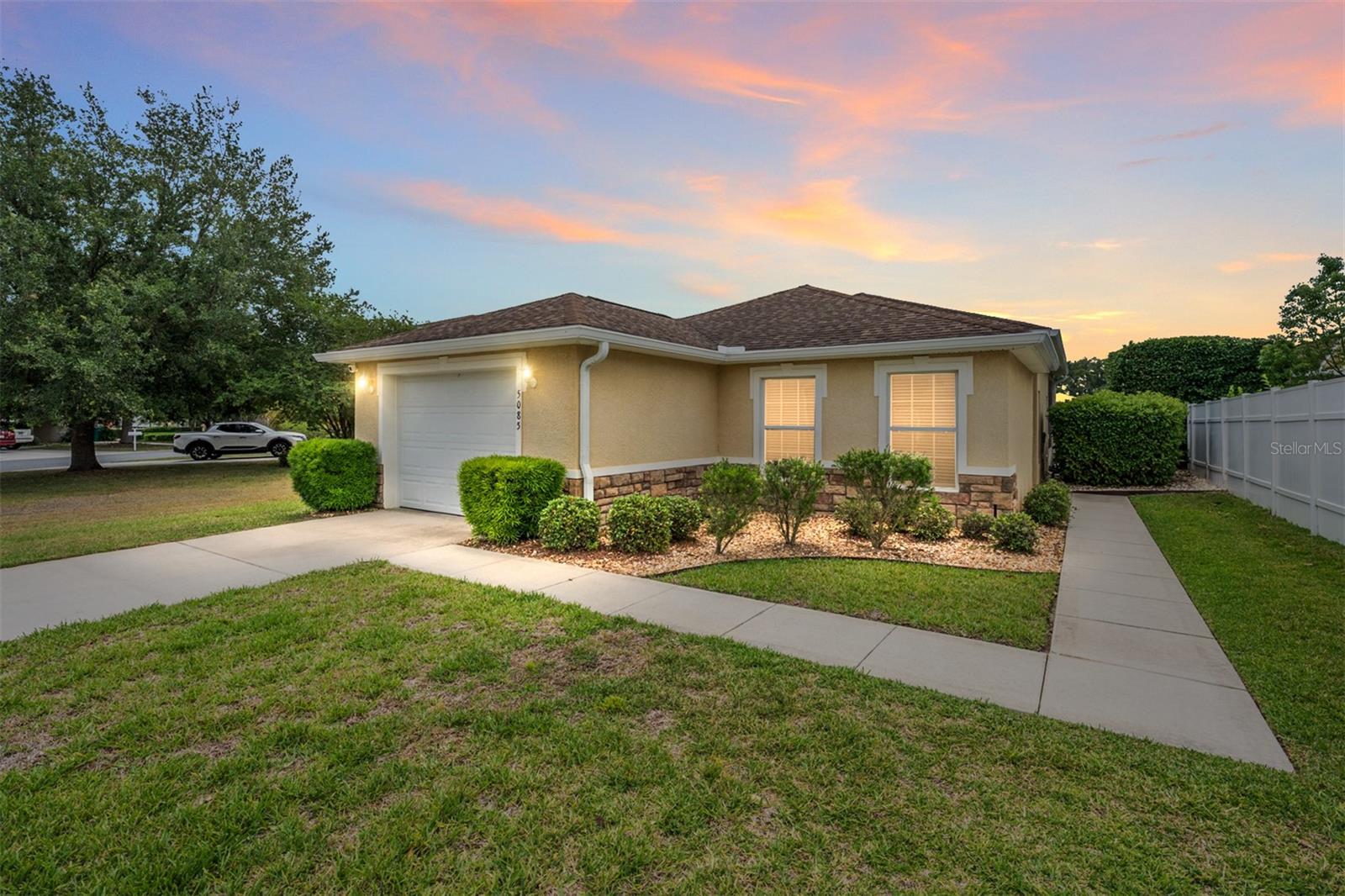 Photo of 5085 NE 122ND BOULEVARD OXFORD FL 34484