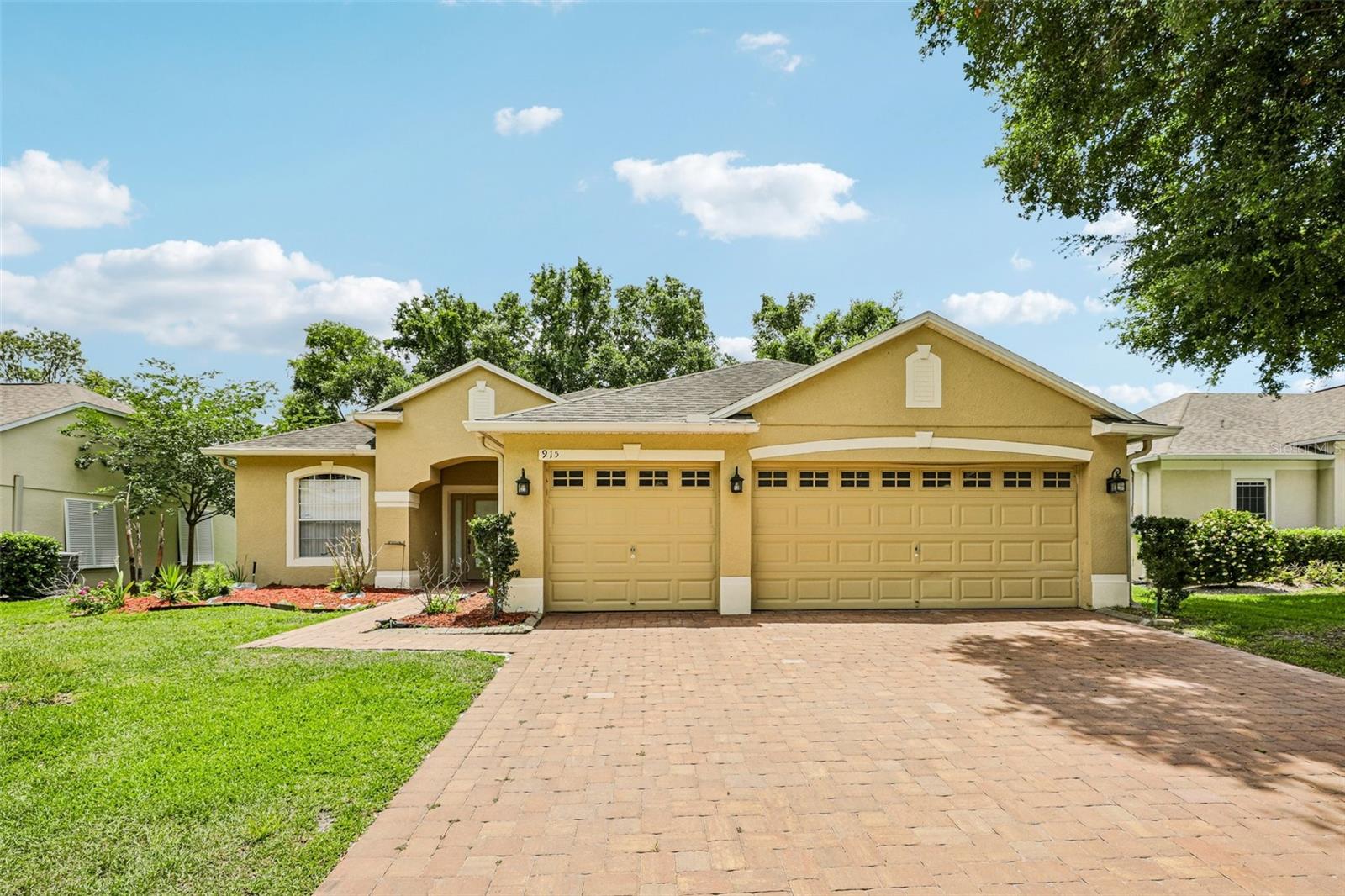 Photo of 915 MOONLUSTER DRIVE CASSELBERRY FL 32707