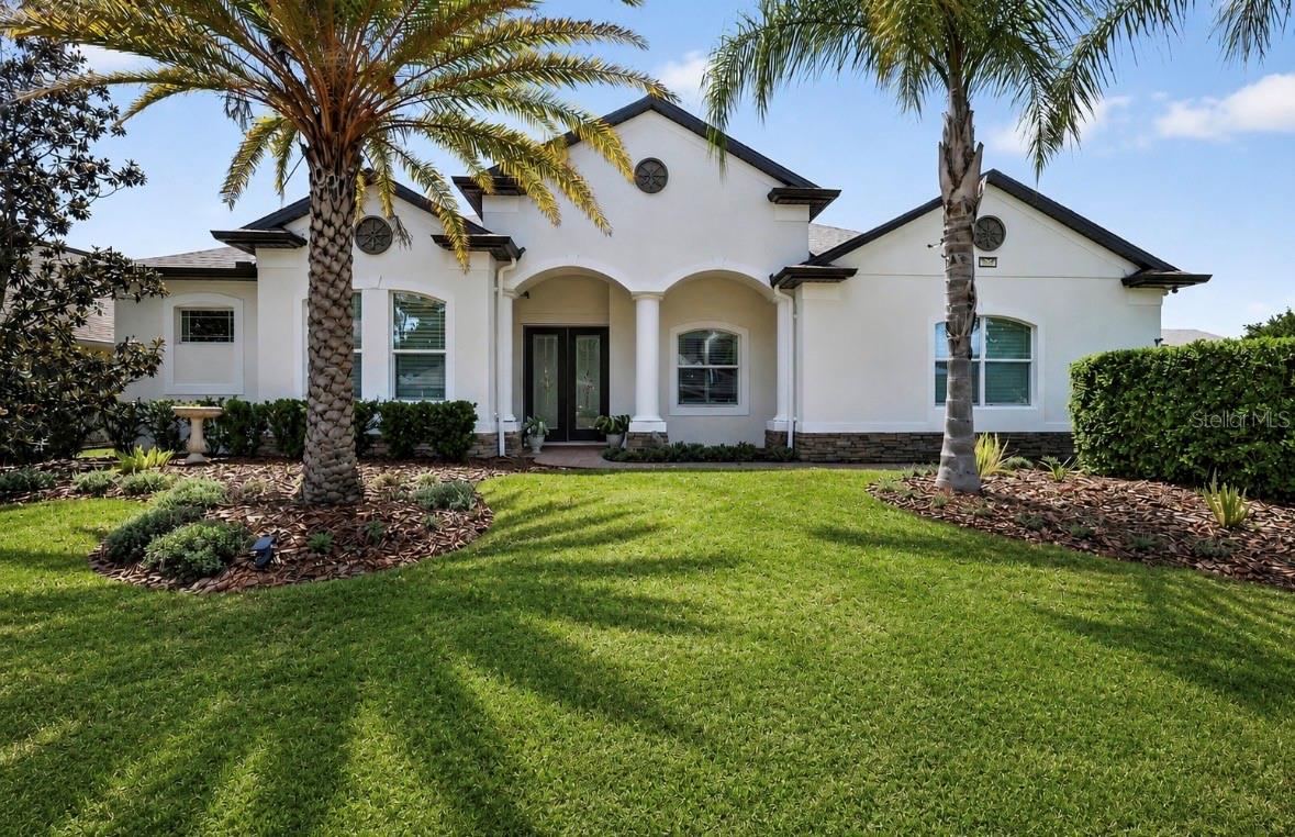 Photo of 8237 BRIDGEPORT BAY CIRCLE MOUNT DORA FL 32757