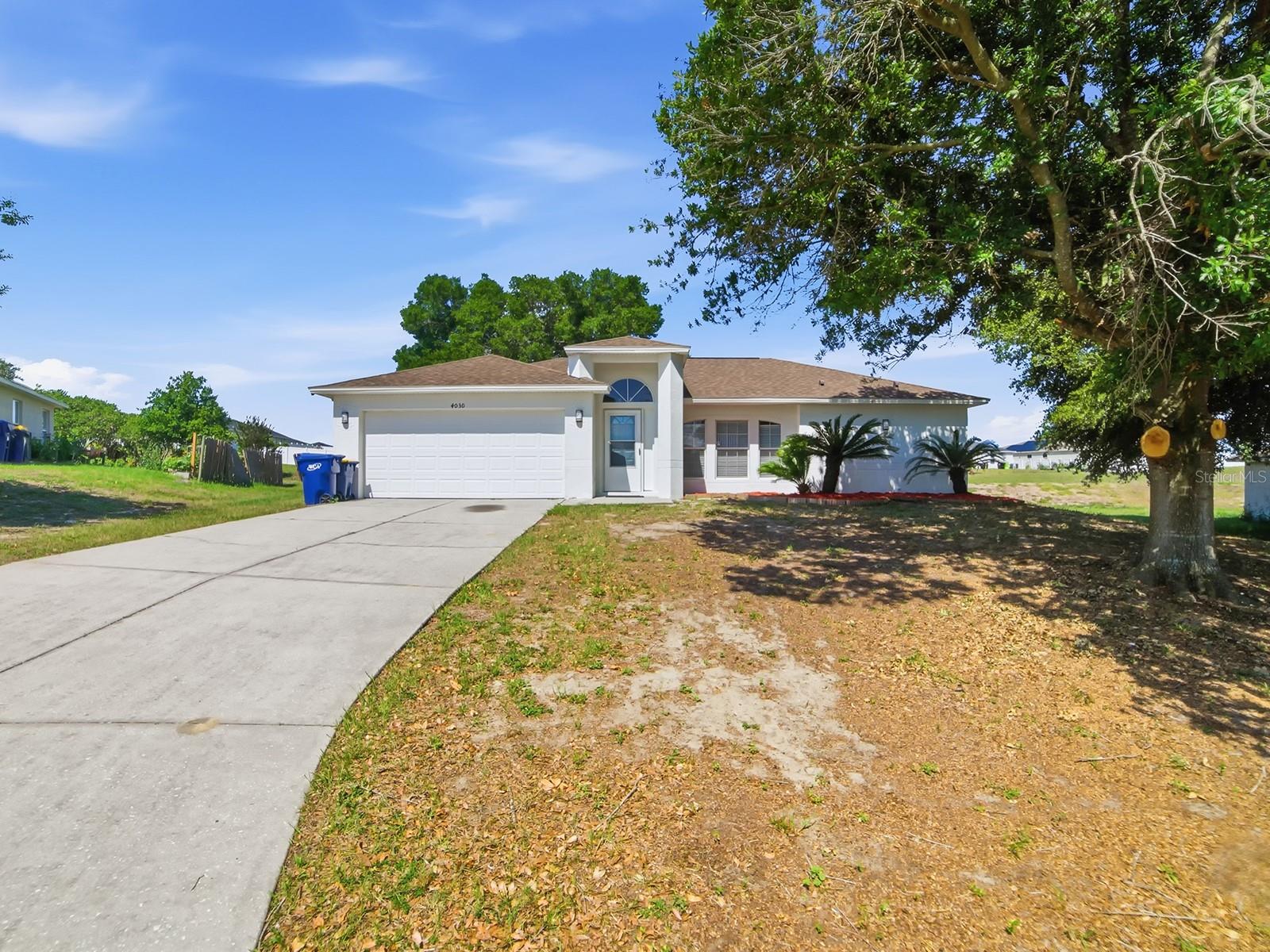 Photo of 4030 LAKE BLUFF DRIVE MASCOTTE FL 34753