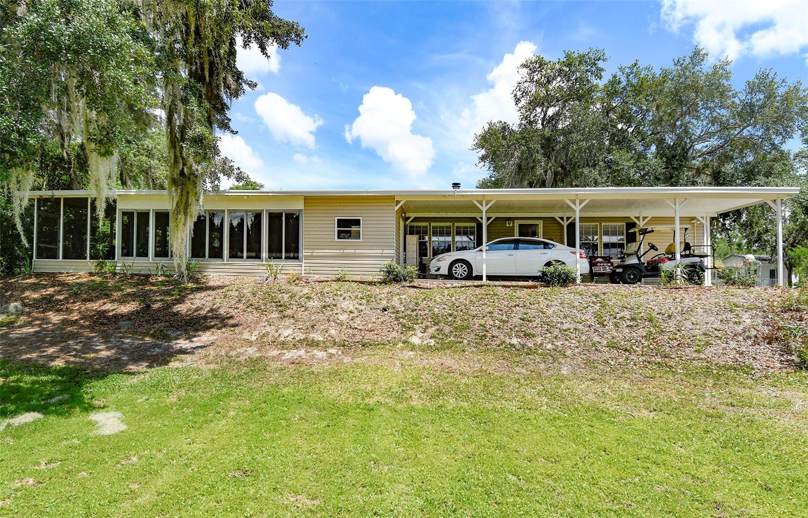 Photo of 11639 MARTELL COURT LEESBURG FL 34788