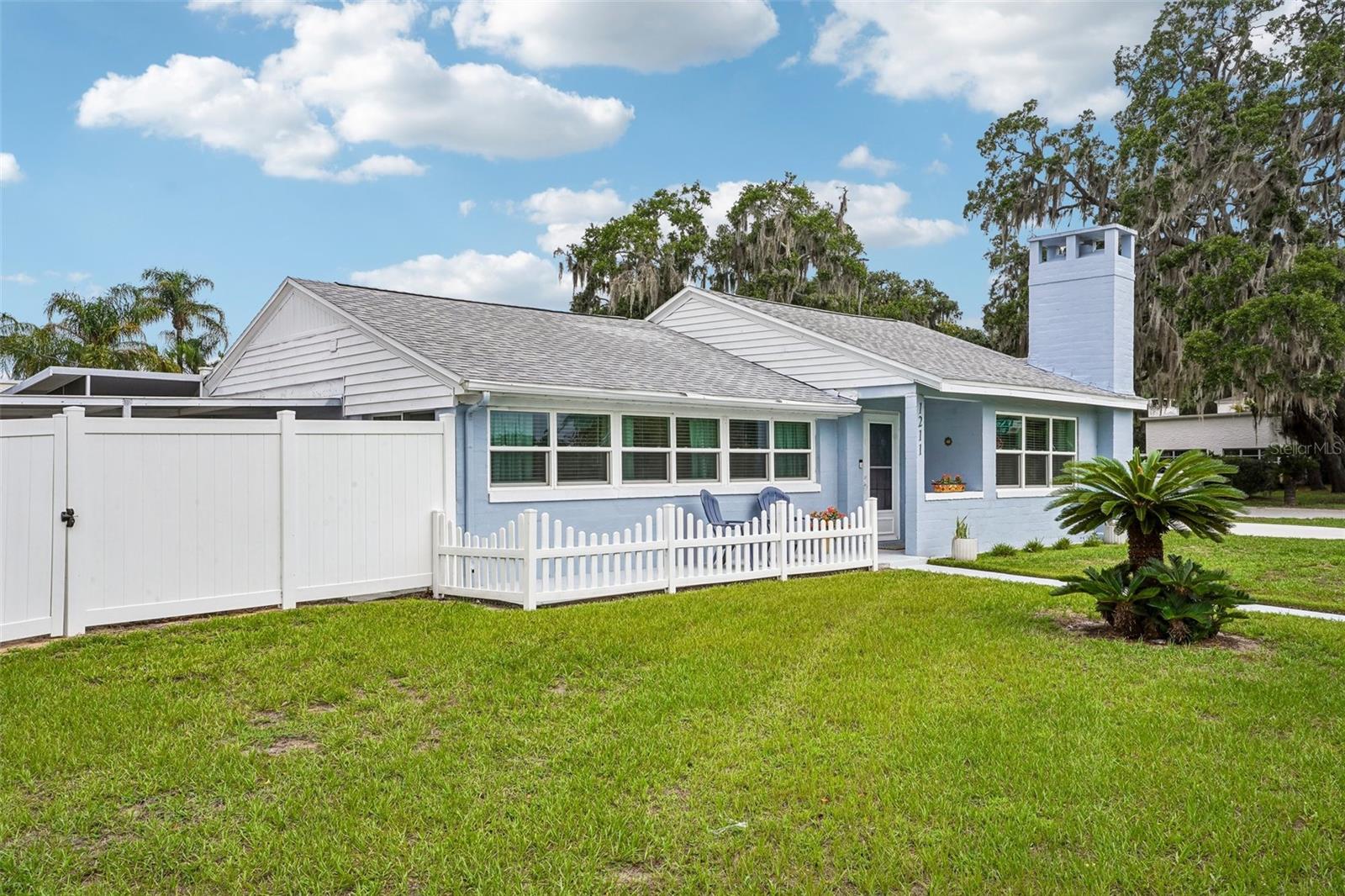 Photo of 1211 MORNINGSIDE DRIVE MOUNT DORA FL 32757