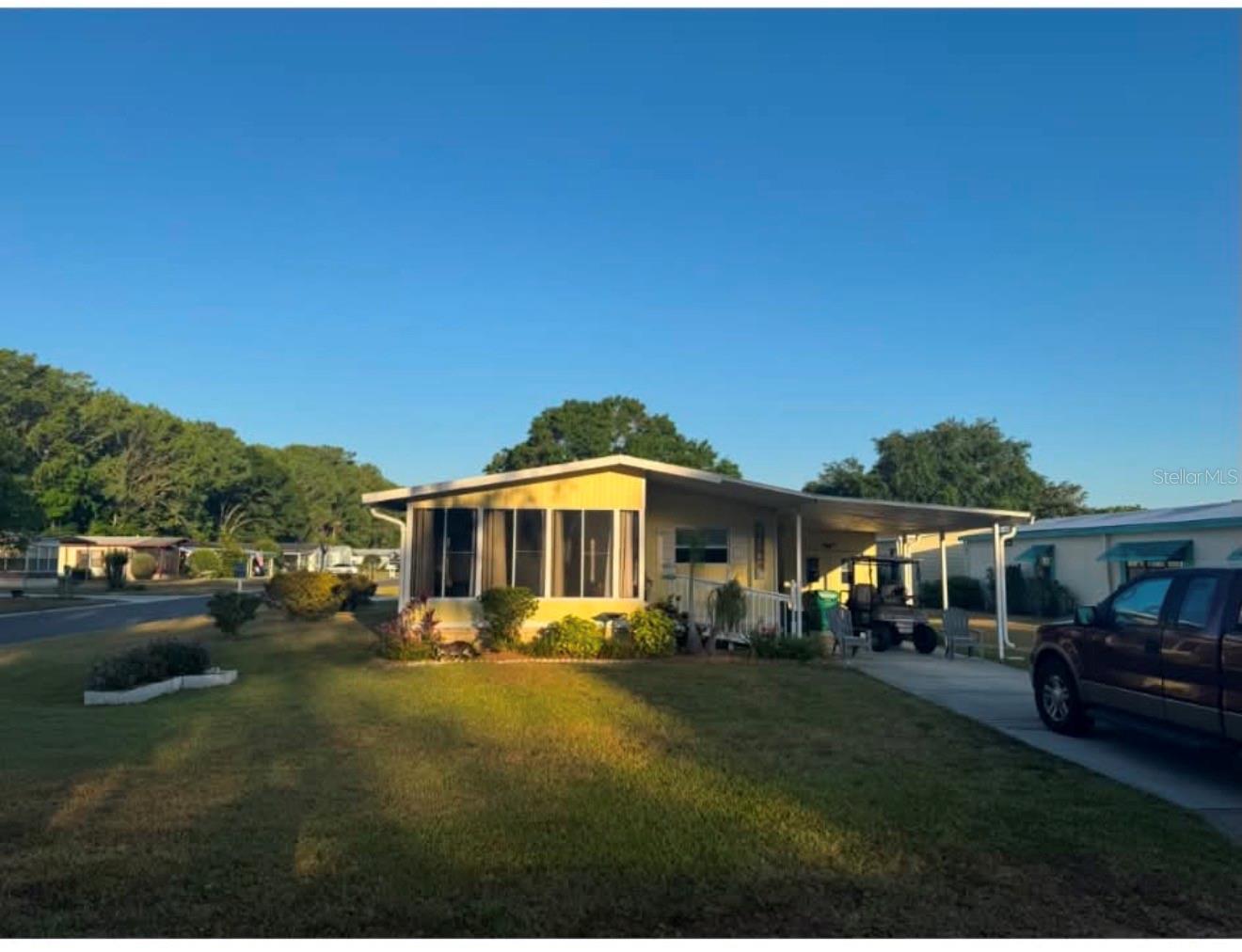 Photo of 101 CYPRESS ROAD WILDWOOD FL 34785
