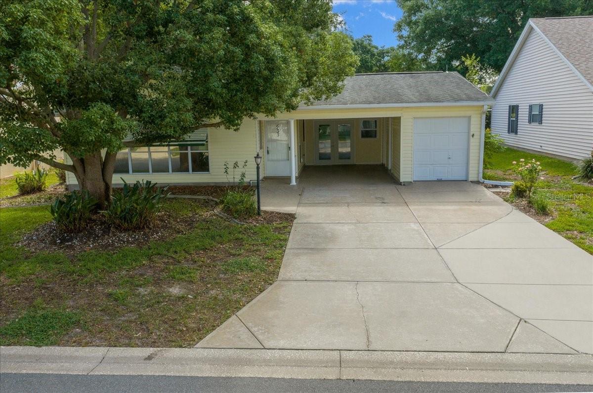 Photo of 1133 DEL TORO DRIVE LADY LAKE FL 32159