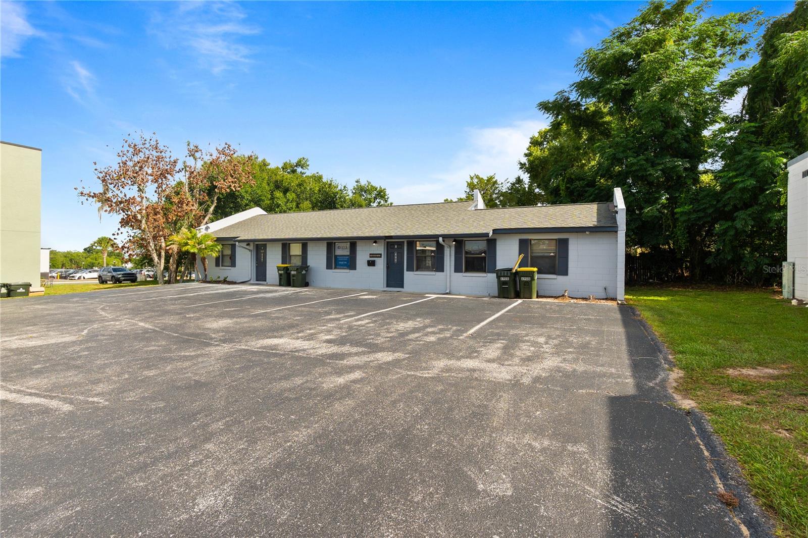 Photo of 684 W MONTROSE STREET #690/B CLERMONT FL 34711