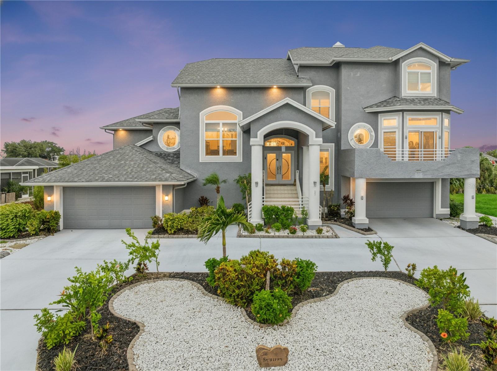 Photo of 807 CHIPAWAY DRIVE APOLLO BEACH FL 33572