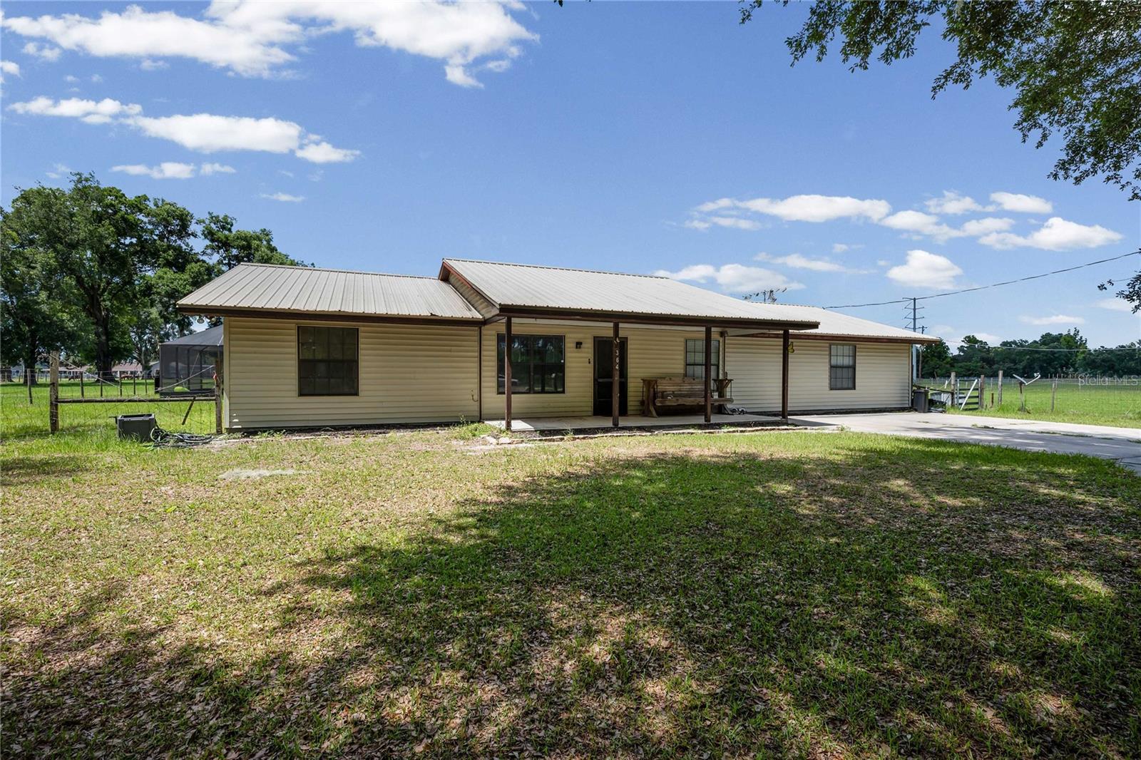 Photo of 348 CR 542E BUSHNELL FL 33513