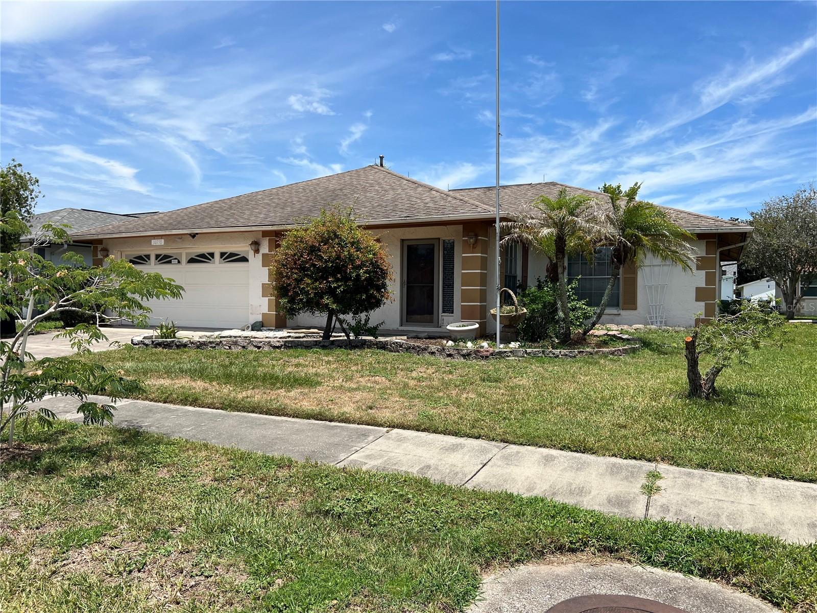 Photo of 10738 LAZY LAKE DR ORLANDO FL 32821