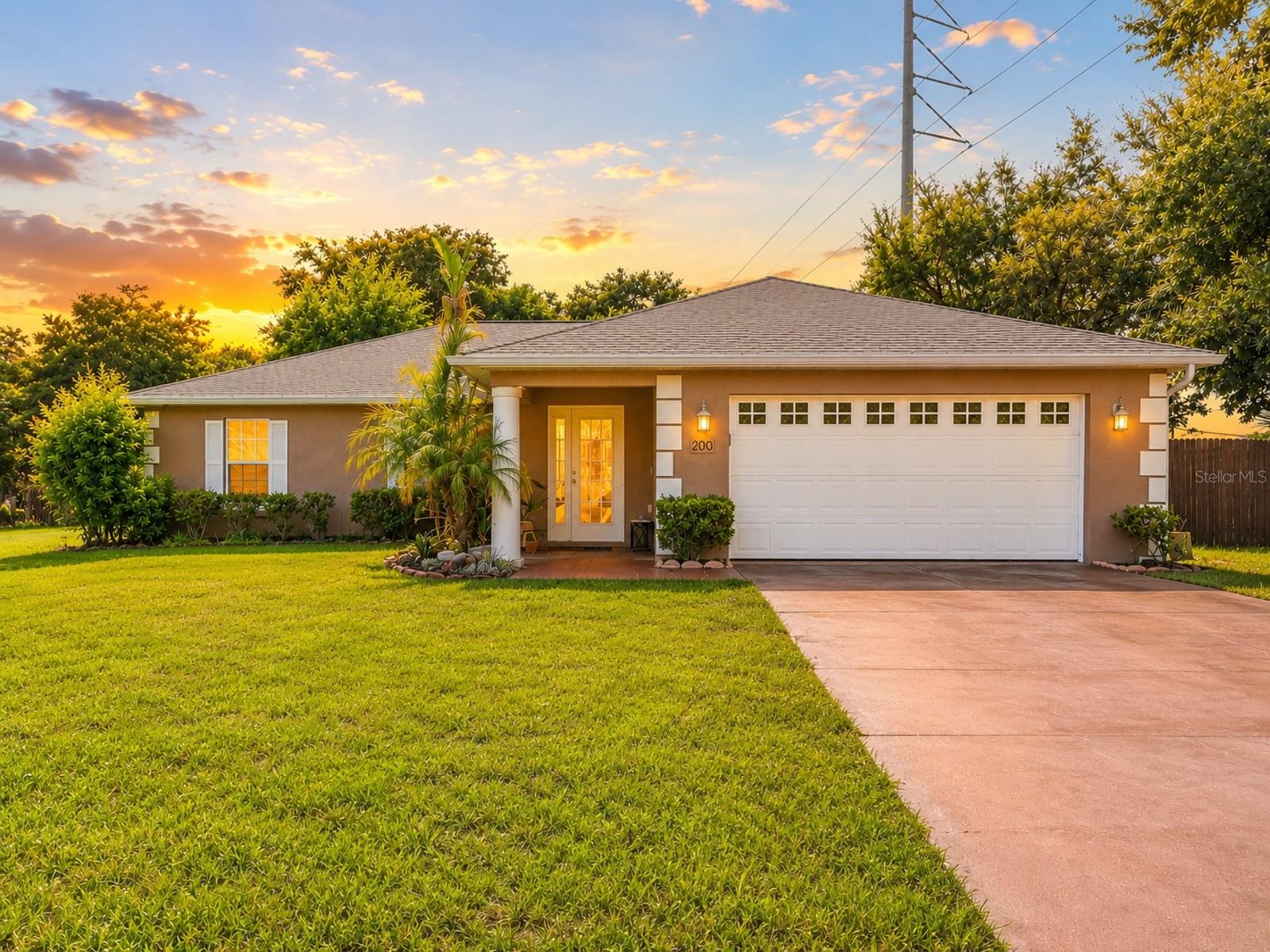 Photo of 200 WATERS EDGE DRIVE LEESBURG FL 34748