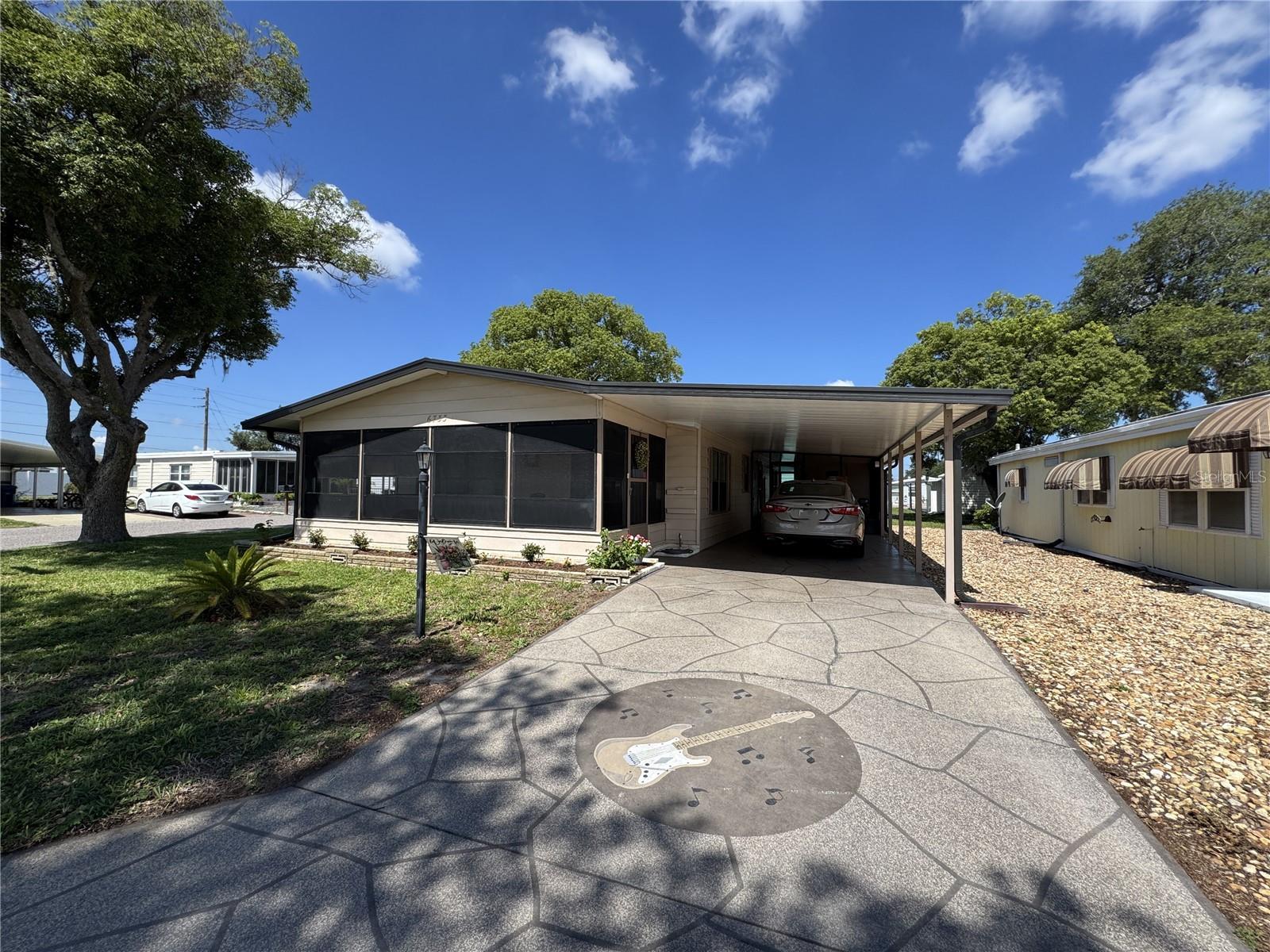 Photo of 6733 KENSINGTON DRIVE WINTER HAVEN FL 33881