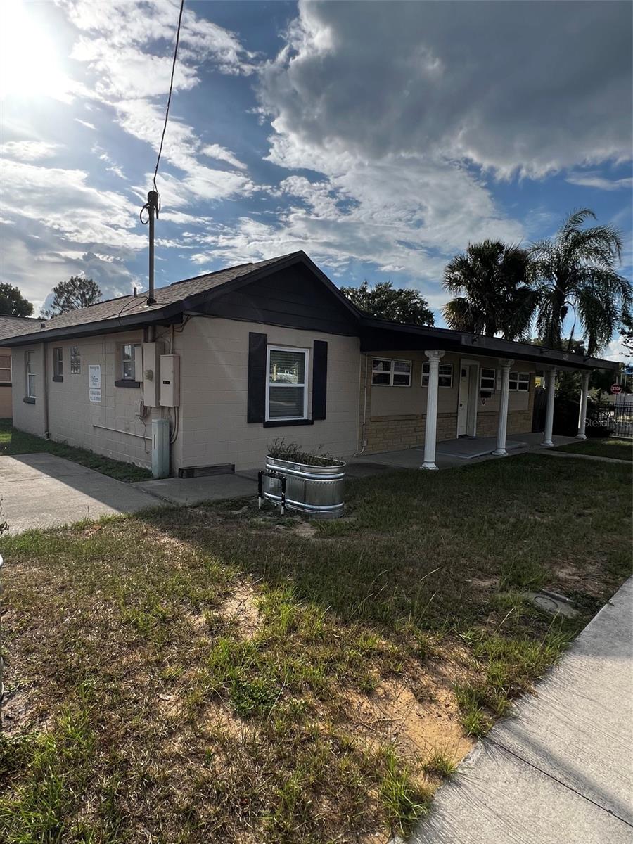 Photo of 1220 S BAY STREET EUSTIS FL 32726