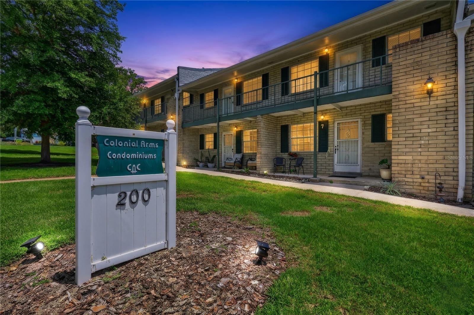 Photo of 200 E 10TH AVENUE #8 MOUNT DORA FL 32757