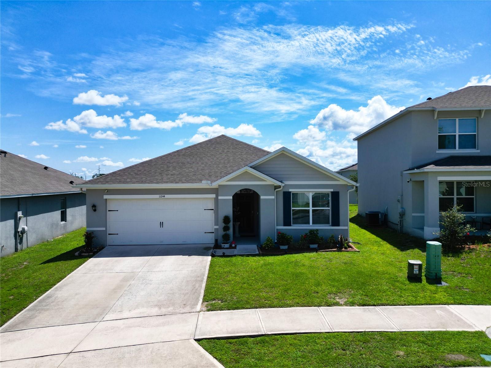 Photo of 11244 AMBER RIDGE DRIVE ZELLWOOD FL 32798