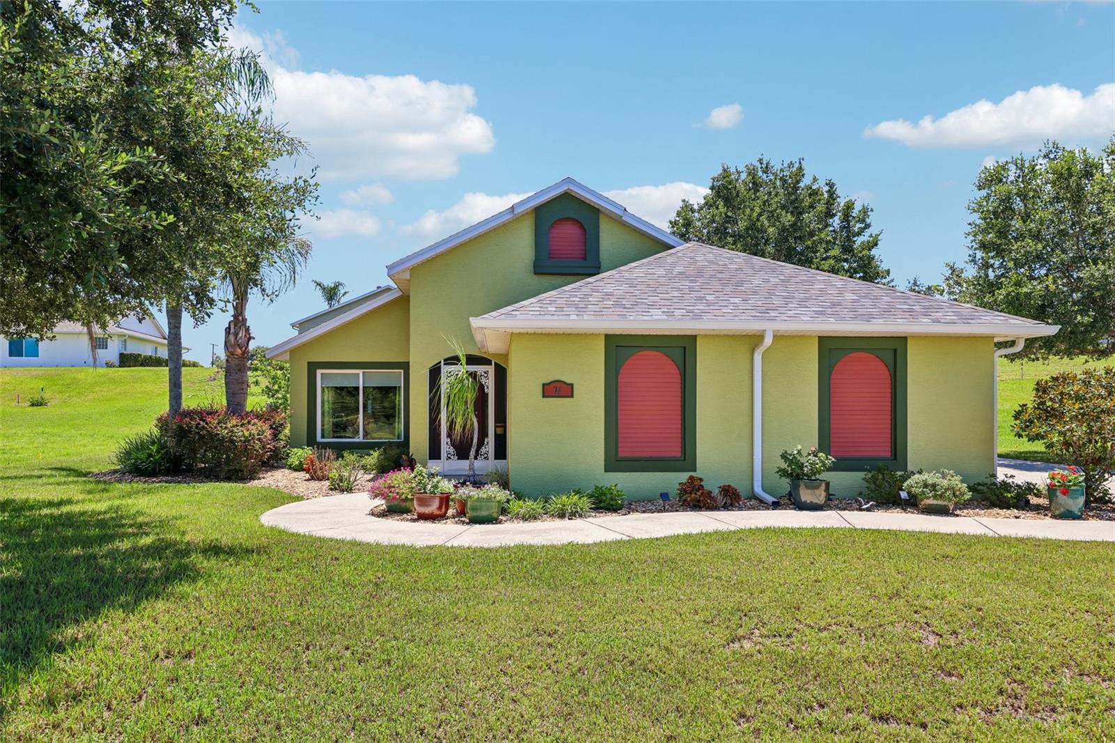 Photo of 76 FAIRWAY CIRCLE UMATILLA FL 32784