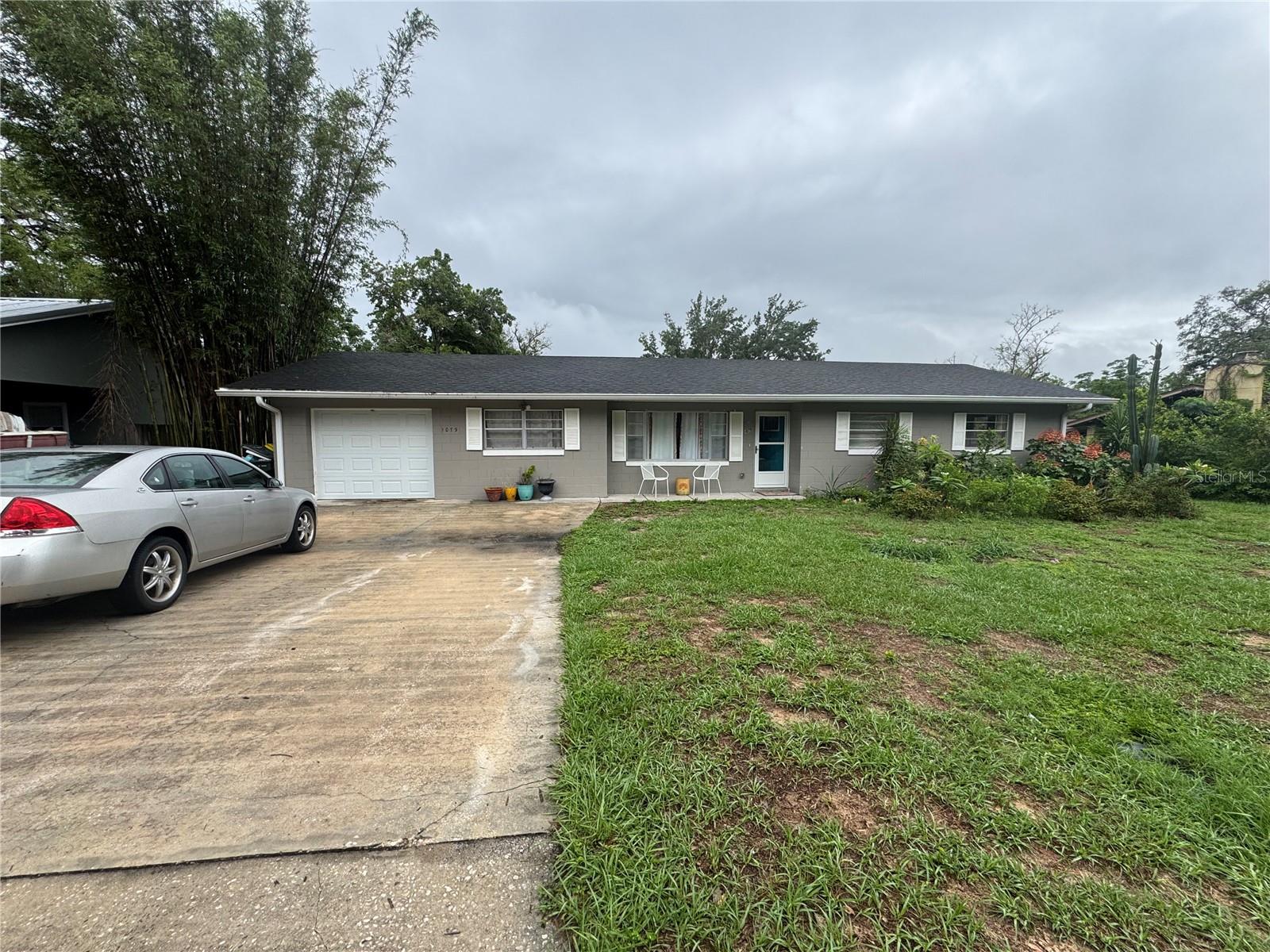 Photo of 1079 SEMINOLE STREET CLERMONT FL 34711